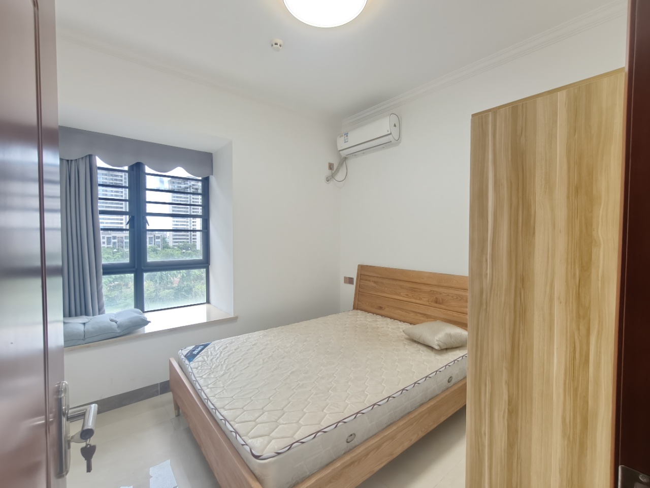 蓝城印象 1室2厅1卫 2200.0元/月 蓝城印象 1室2厅1卫 2200.0元/月室内图