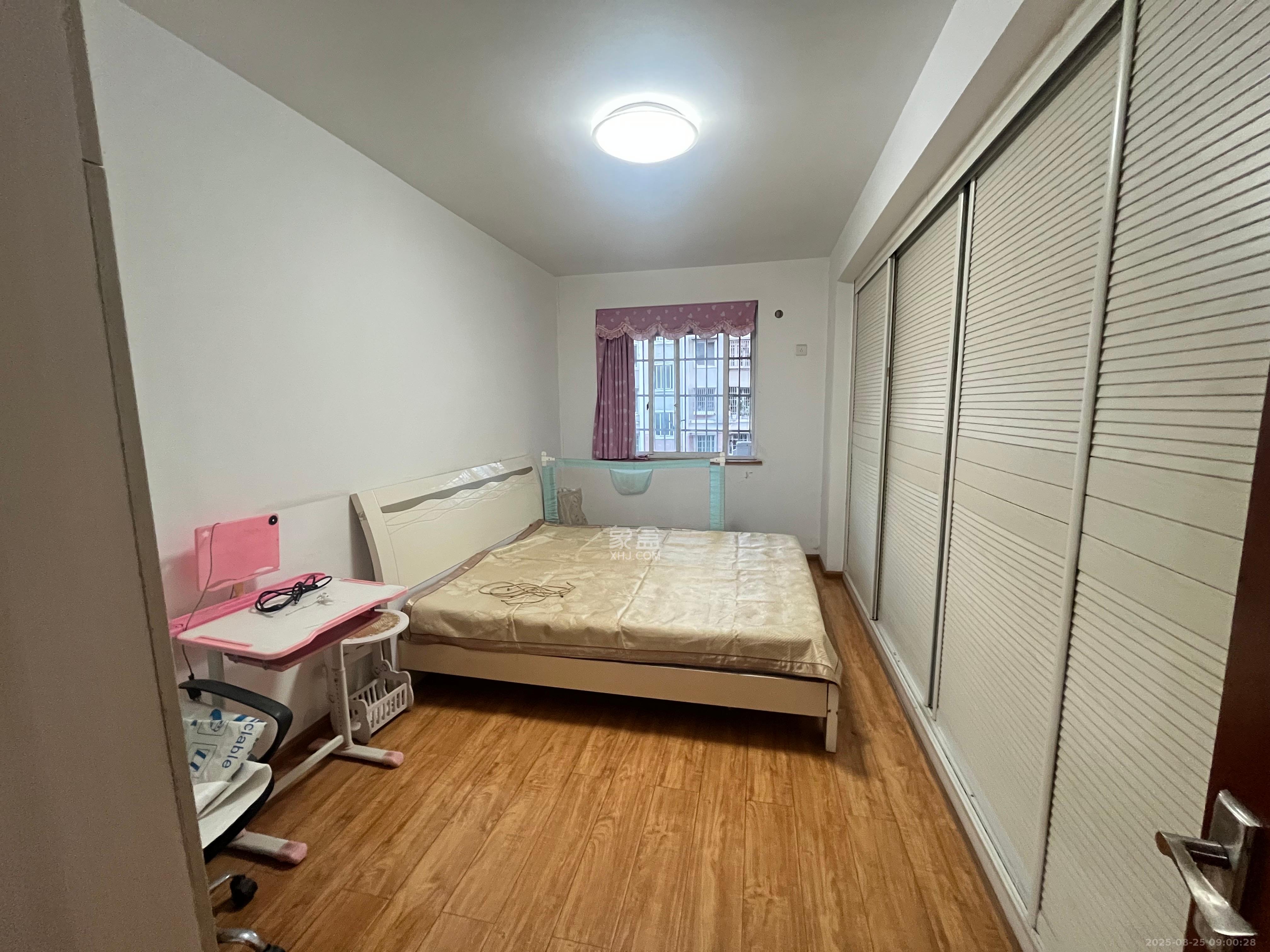 福乐康城 3室2厅2卫 2400.00元/月 福乐康城 3室2厅2卫 2400.00元/月室内图