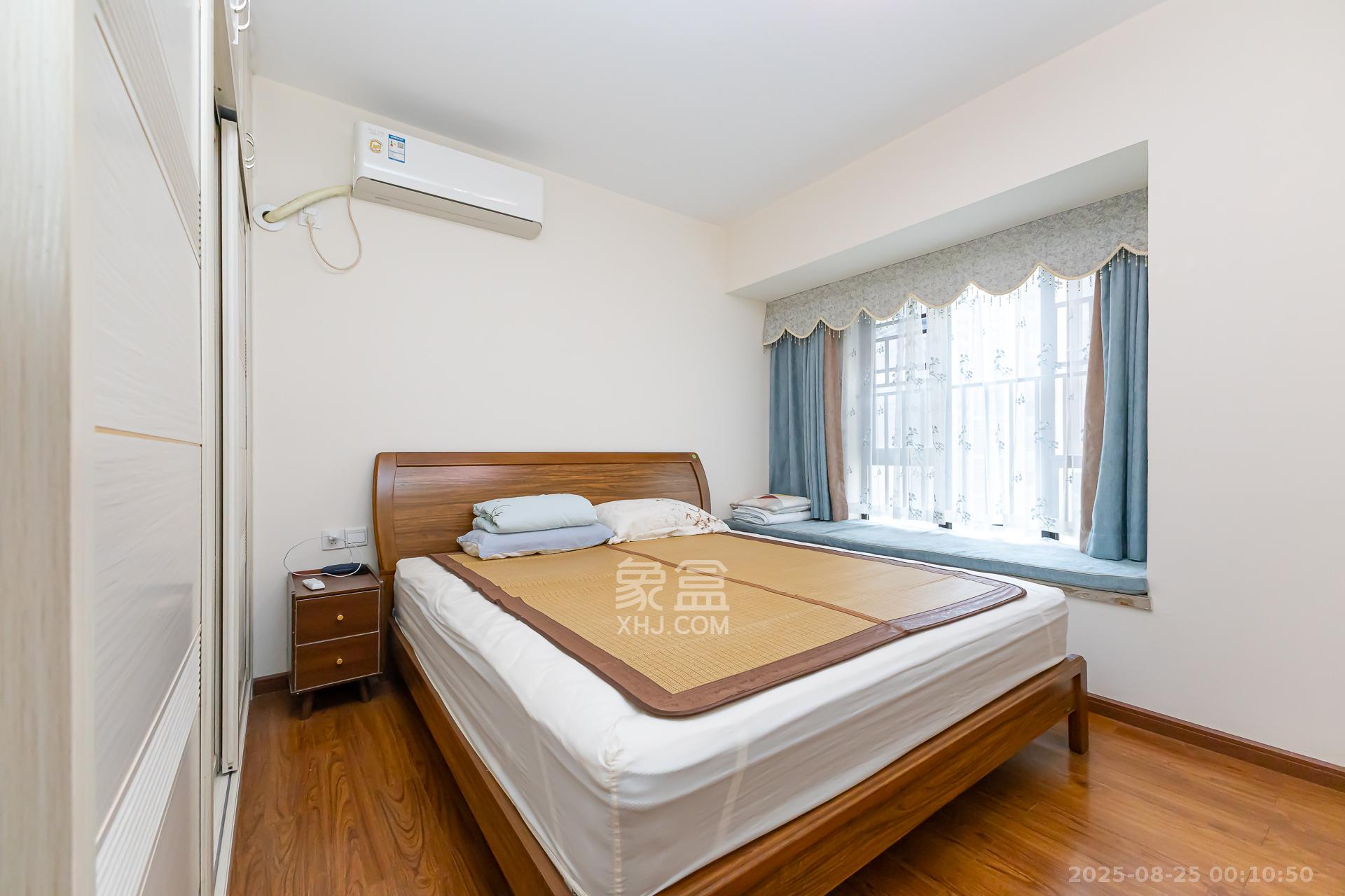 时代倾城二期  2室2厅1卫    69.8万卧室