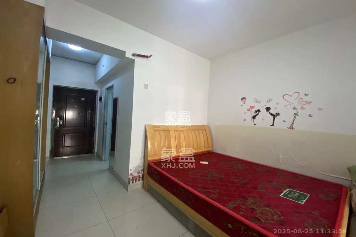 上峰苑(兰亭玥岛)  1室1厅1卫    1500.0元/月 上峰苑(兰亭玥岛)  1室1厅1卫    1500.0元/月室内图