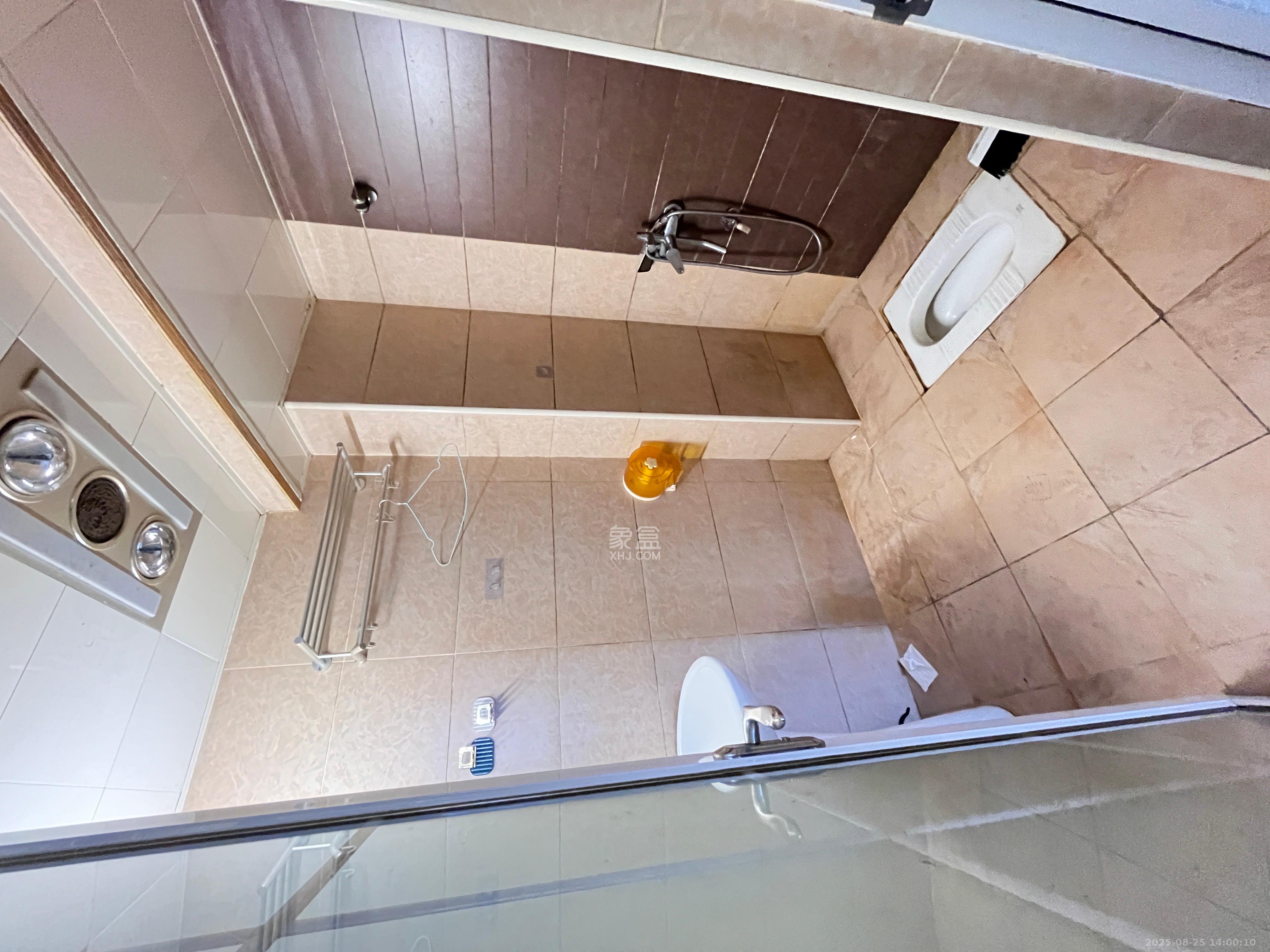 先锋东外滩  1室1厅1卫    1500.0元/月室内图