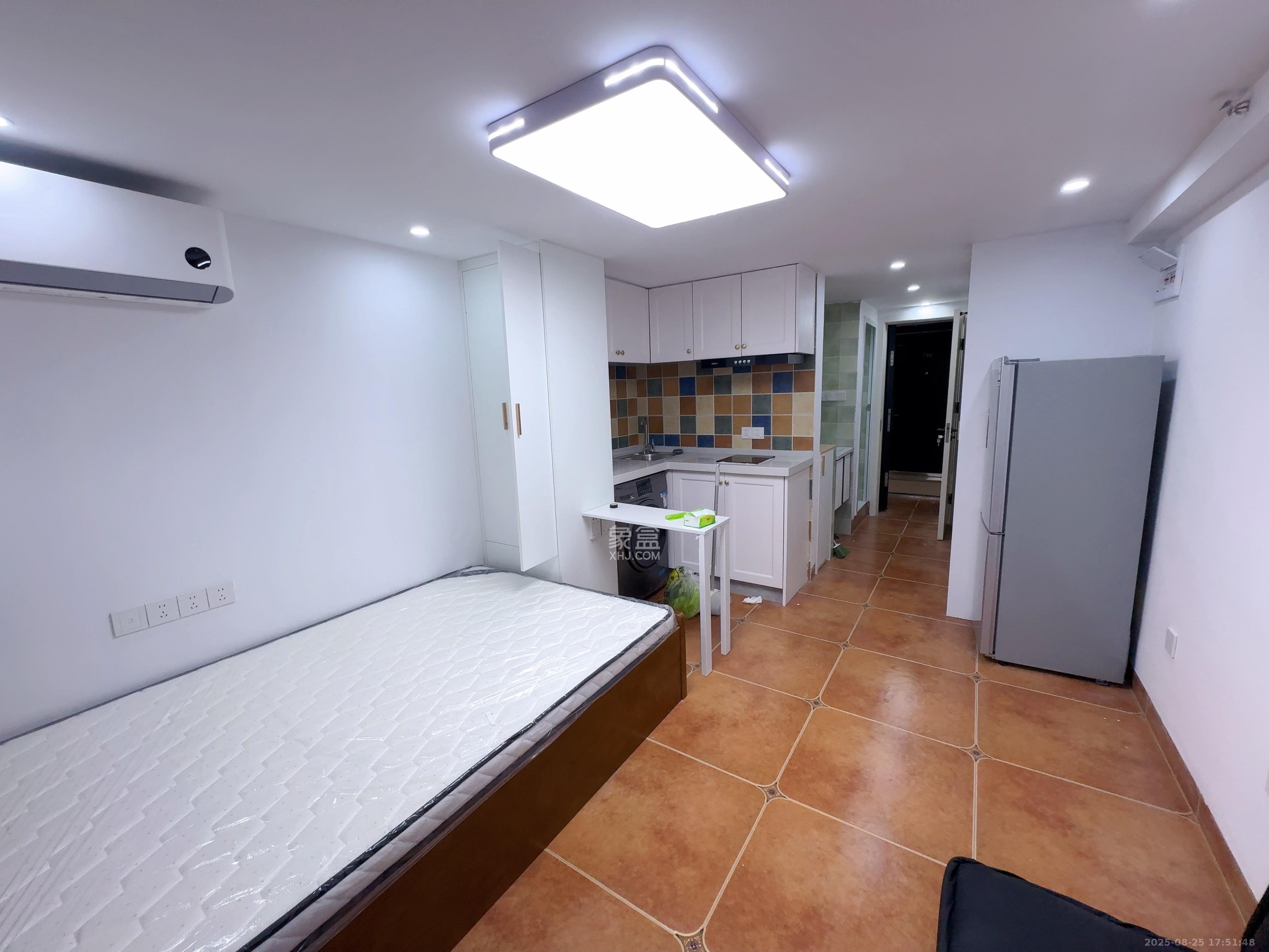 清控湖山雅居北区  1室1厅1卫    1200.0元/月户型图