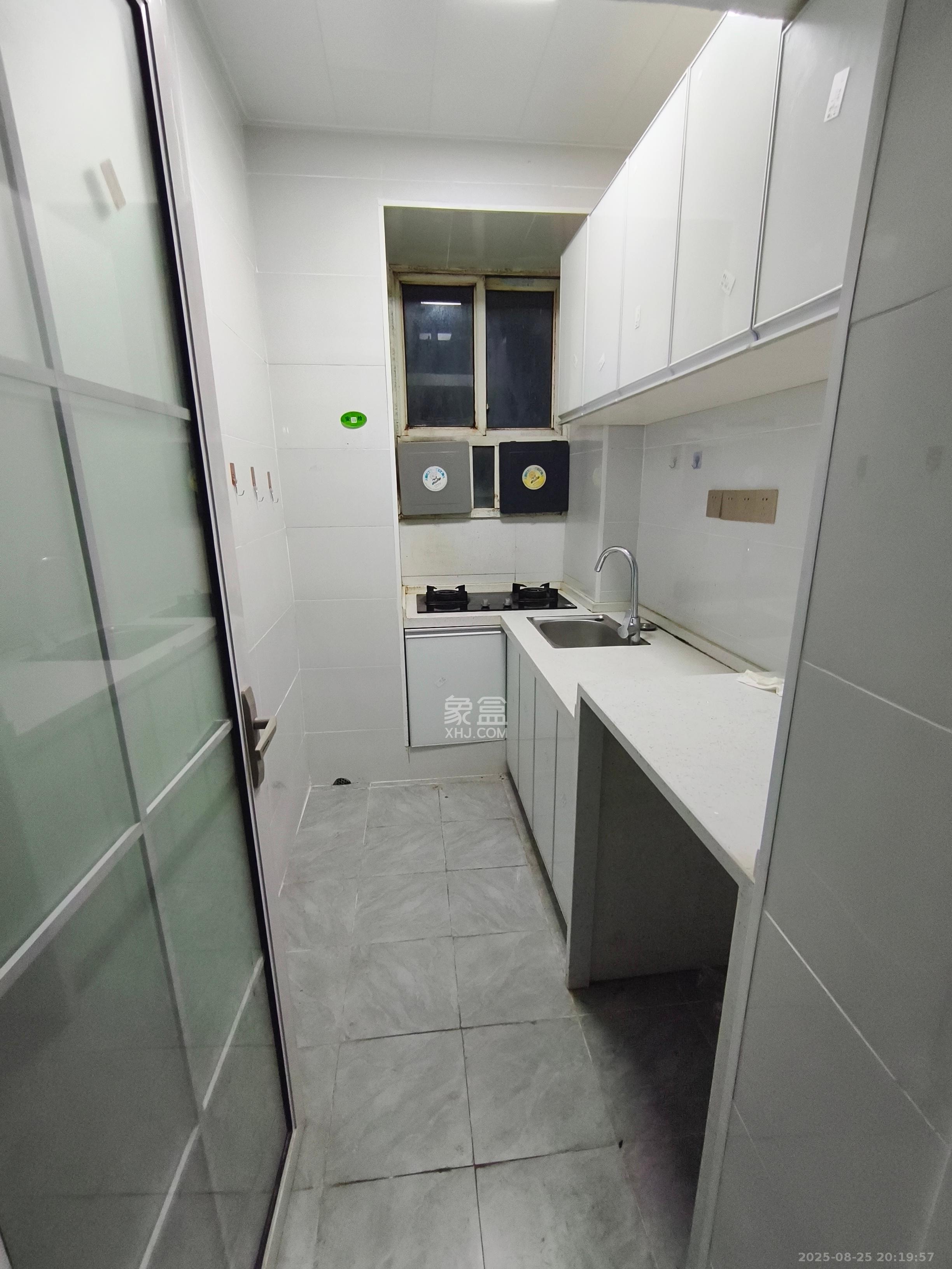 砂子塘社区 2室1厅1卫 1350.0元/月 砂子塘社区 2室1厅1卫 1350.0元/月室内图