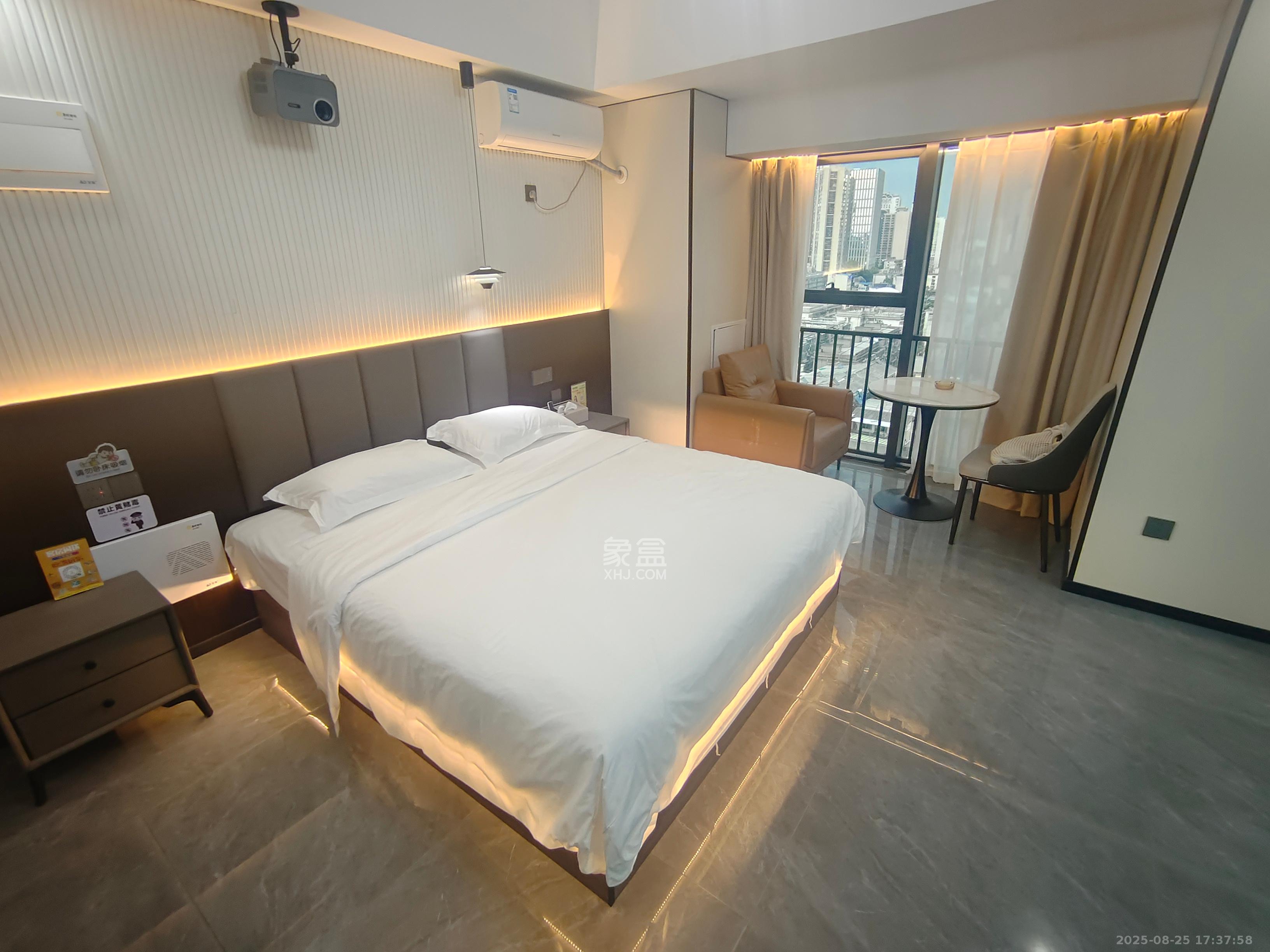 华润置地中心  1室0厅0卫    2500.0元/月室内图