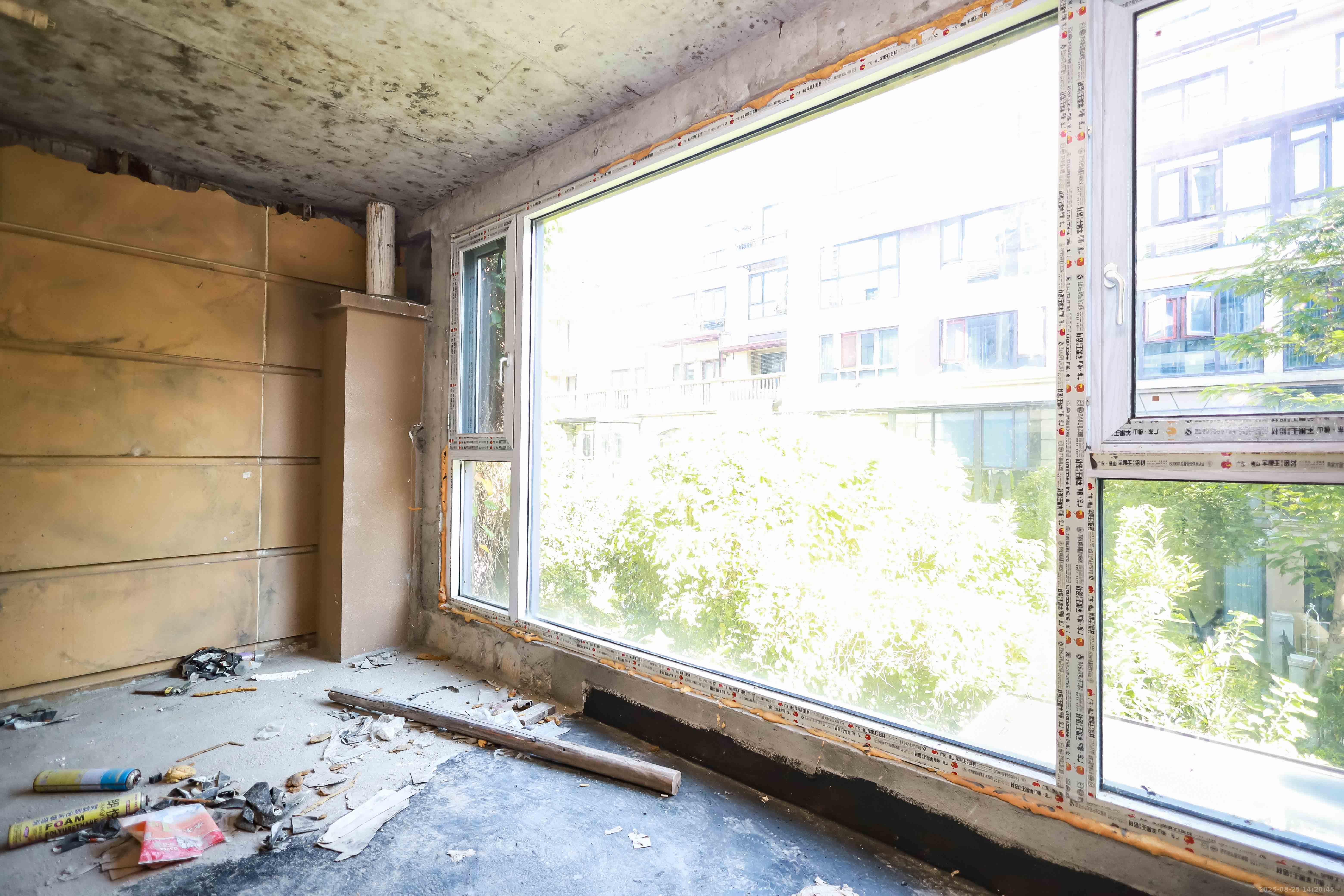 奥克斯缔壹城 3室2厅2卫 270.0万 奥克斯缔壹城 3室2厅2卫 270.0万阳台