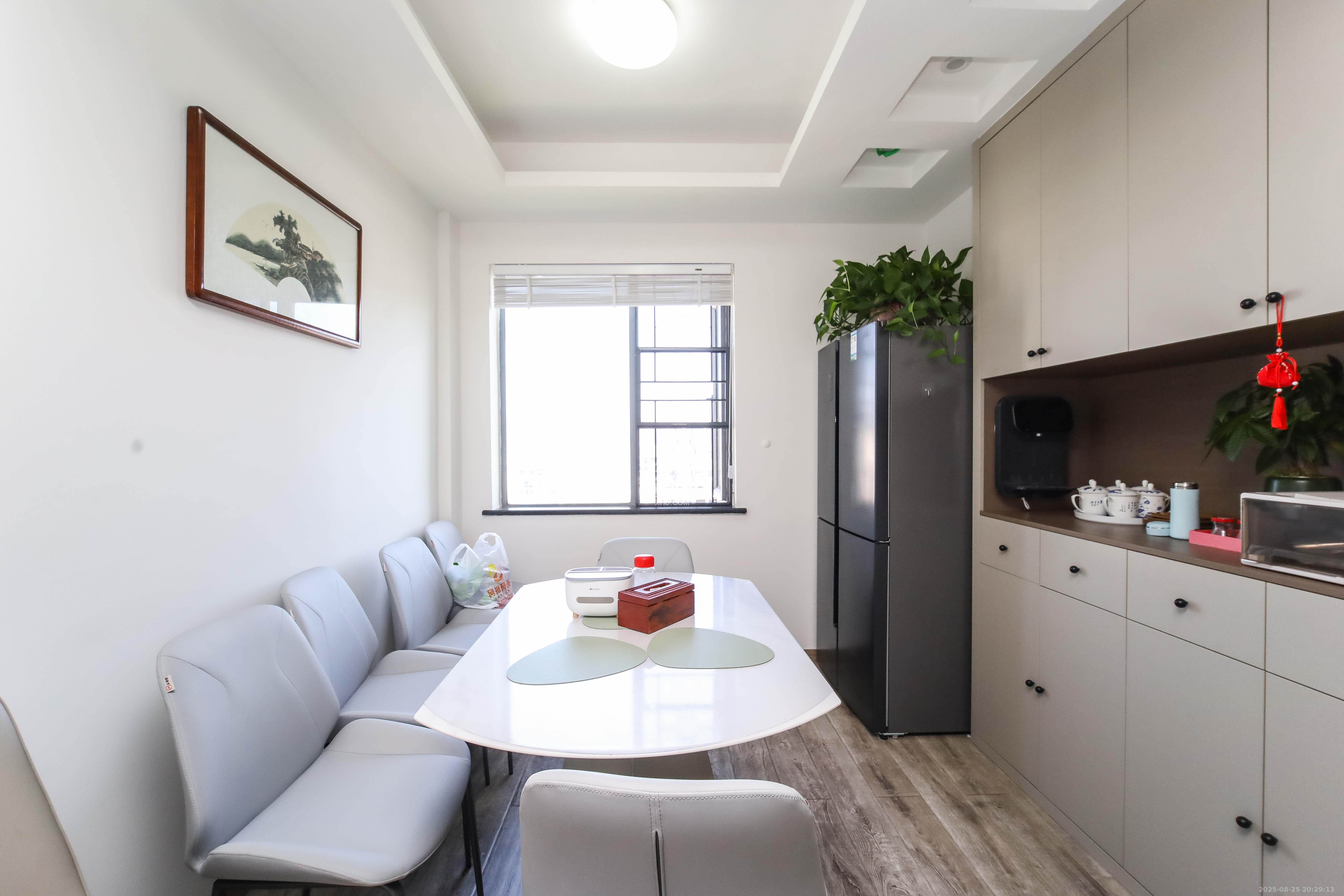 银港水晶城  3室2厅2卫    120.0万 银港水晶城  3室2厅2卫    120.0万其他