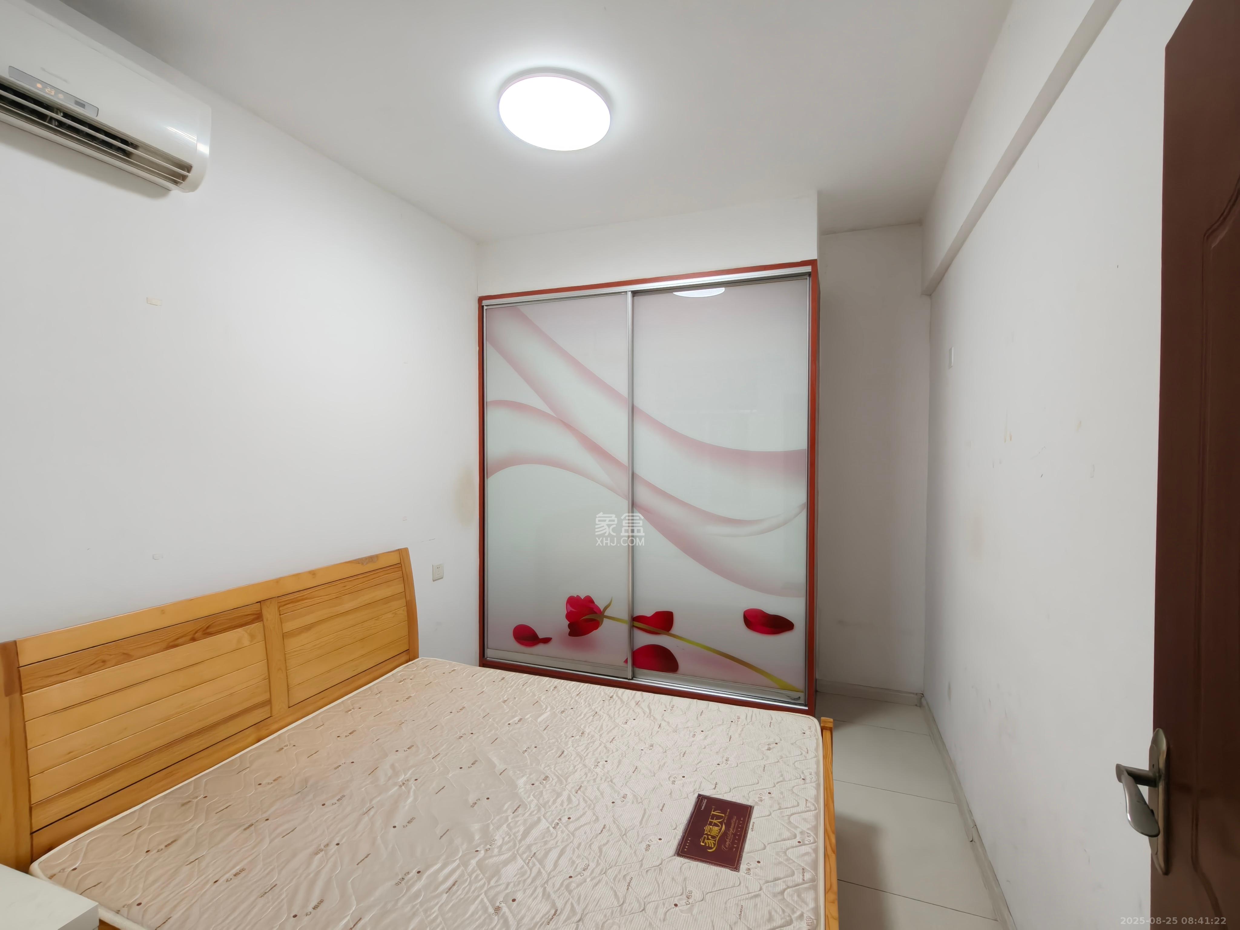 景泰雅苑（景江融城）  2室1厅1卫    2000.0元/月室内图