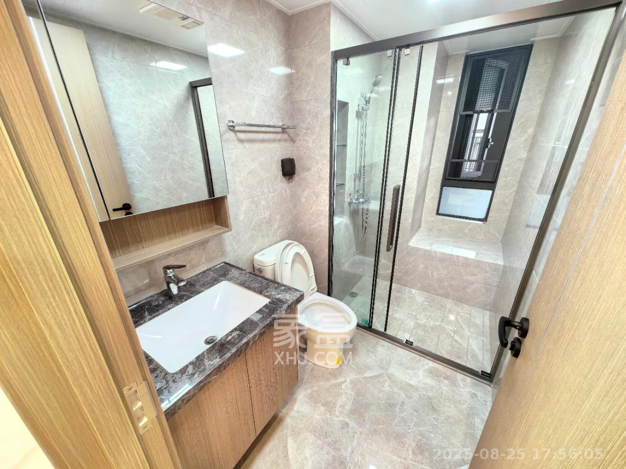 中海麓山境南区 3室2厅2卫 3000.00元/月 中海麓山境南区 3室2厅2卫 3000.00元/月室内图