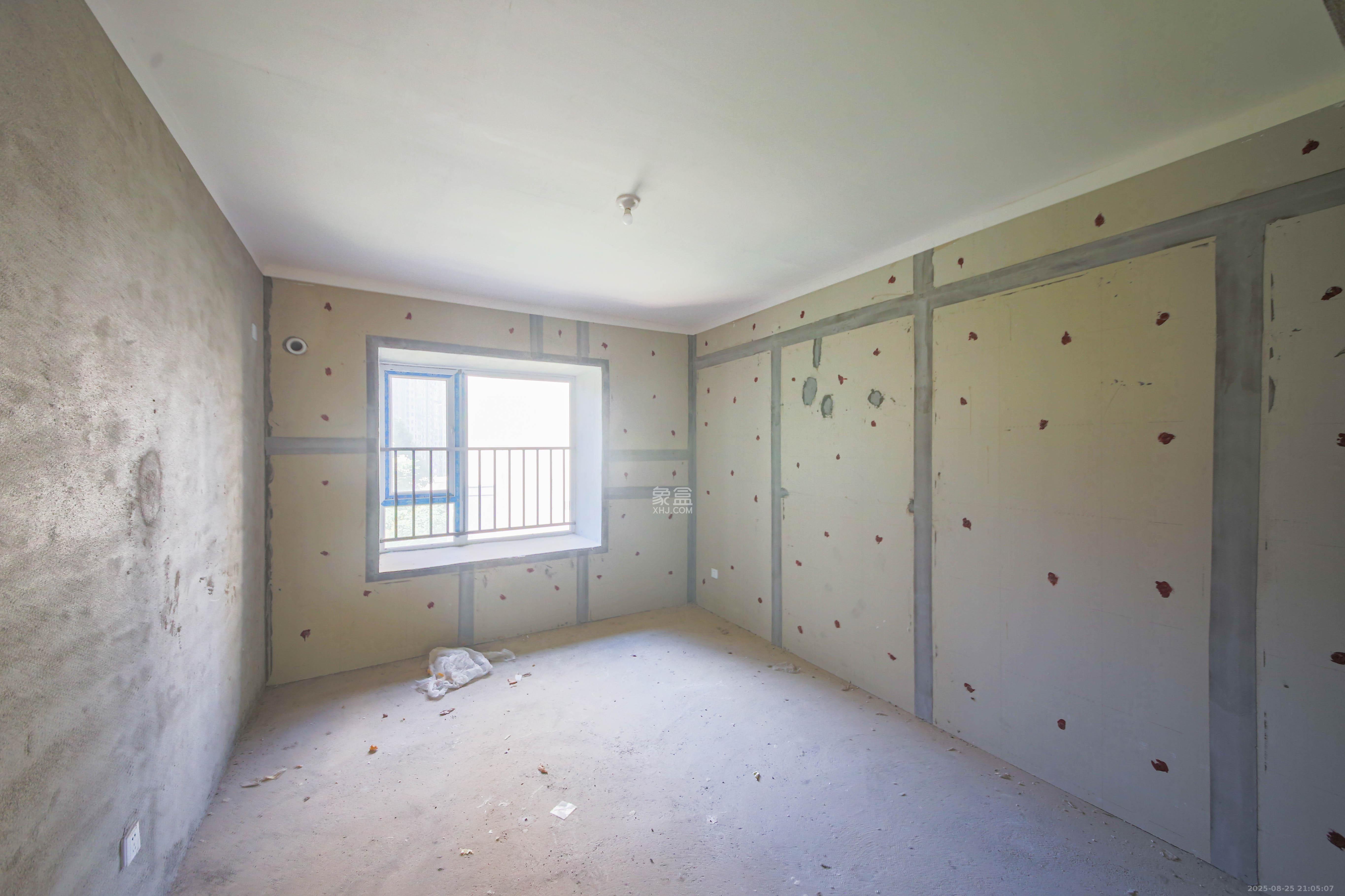 克拉美丽山庄(晟领国际)  4室2厅2卫    113.8万 克拉美丽山庄(晟领国际)  4室2厅2卫    113.8万卧室