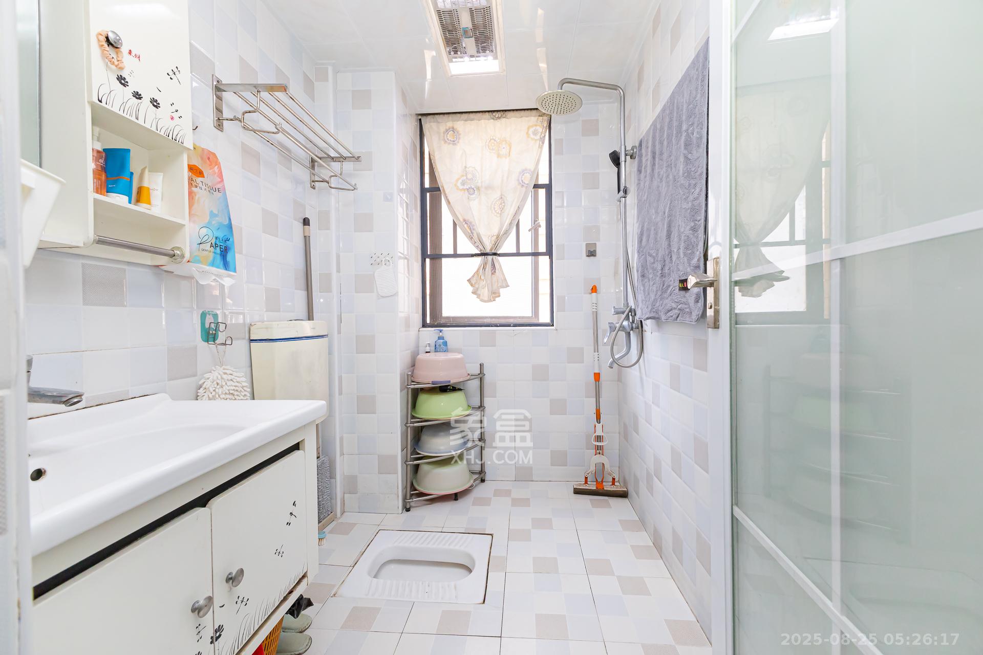 润和之悦(金泽园) 3室2厅1卫 58.0万 润和之悦(金泽园) 3室2厅1卫 58.0万卫生间