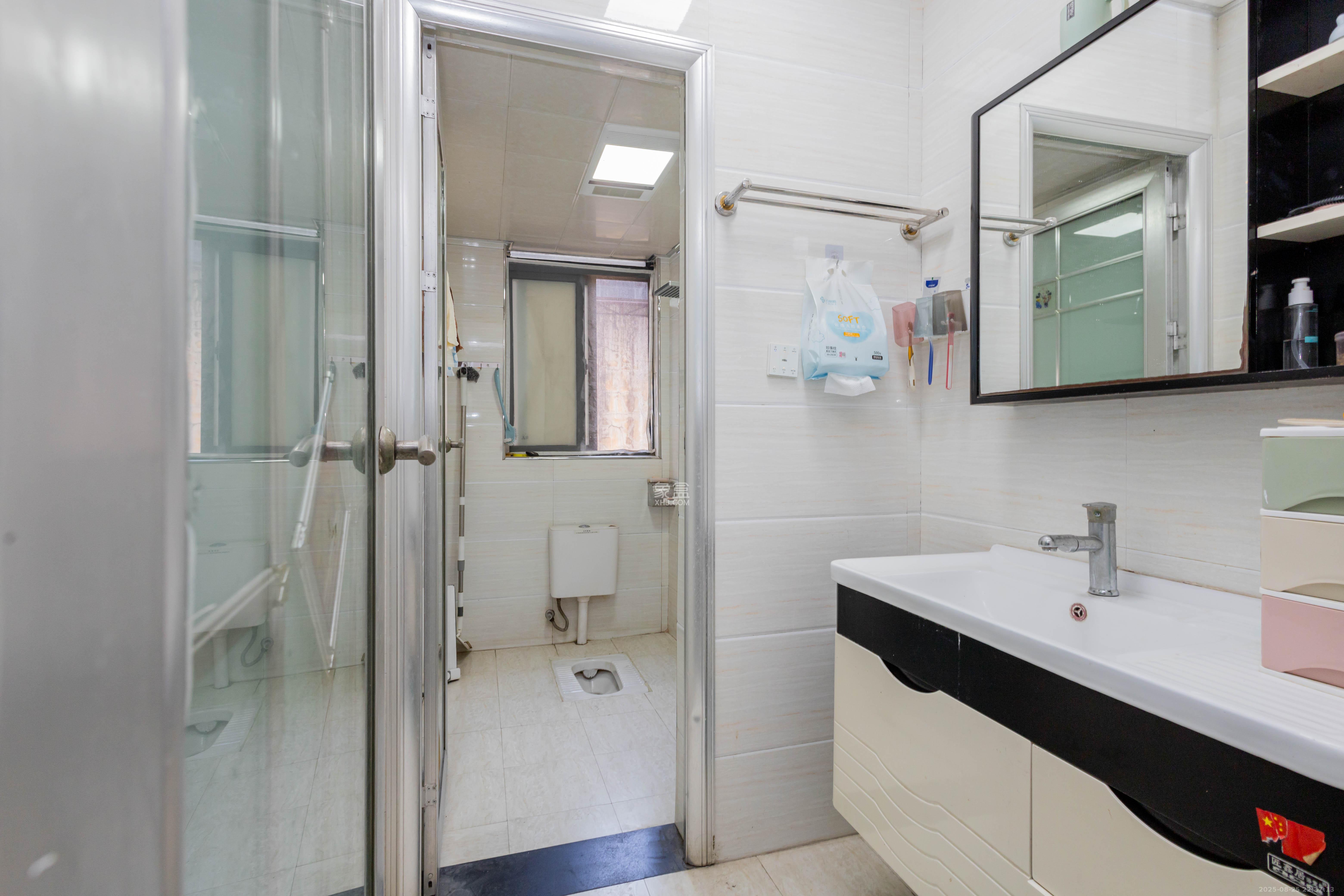 东岸城邦  3室2厅2卫    95.0万 东岸城邦  3室2厅2卫    95.0万卫生间