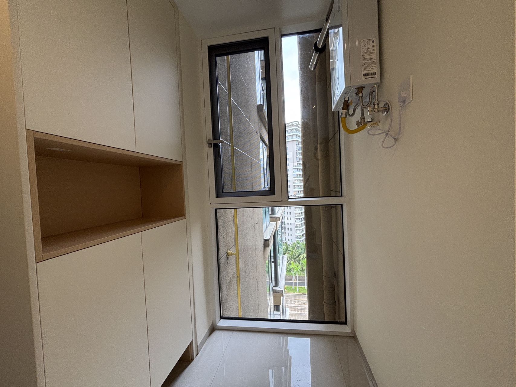 伊泰天骄二期 2室2厅1卫 2500.0元/月 伊泰天骄二期 2室2厅1卫 2500.0元/月室内图