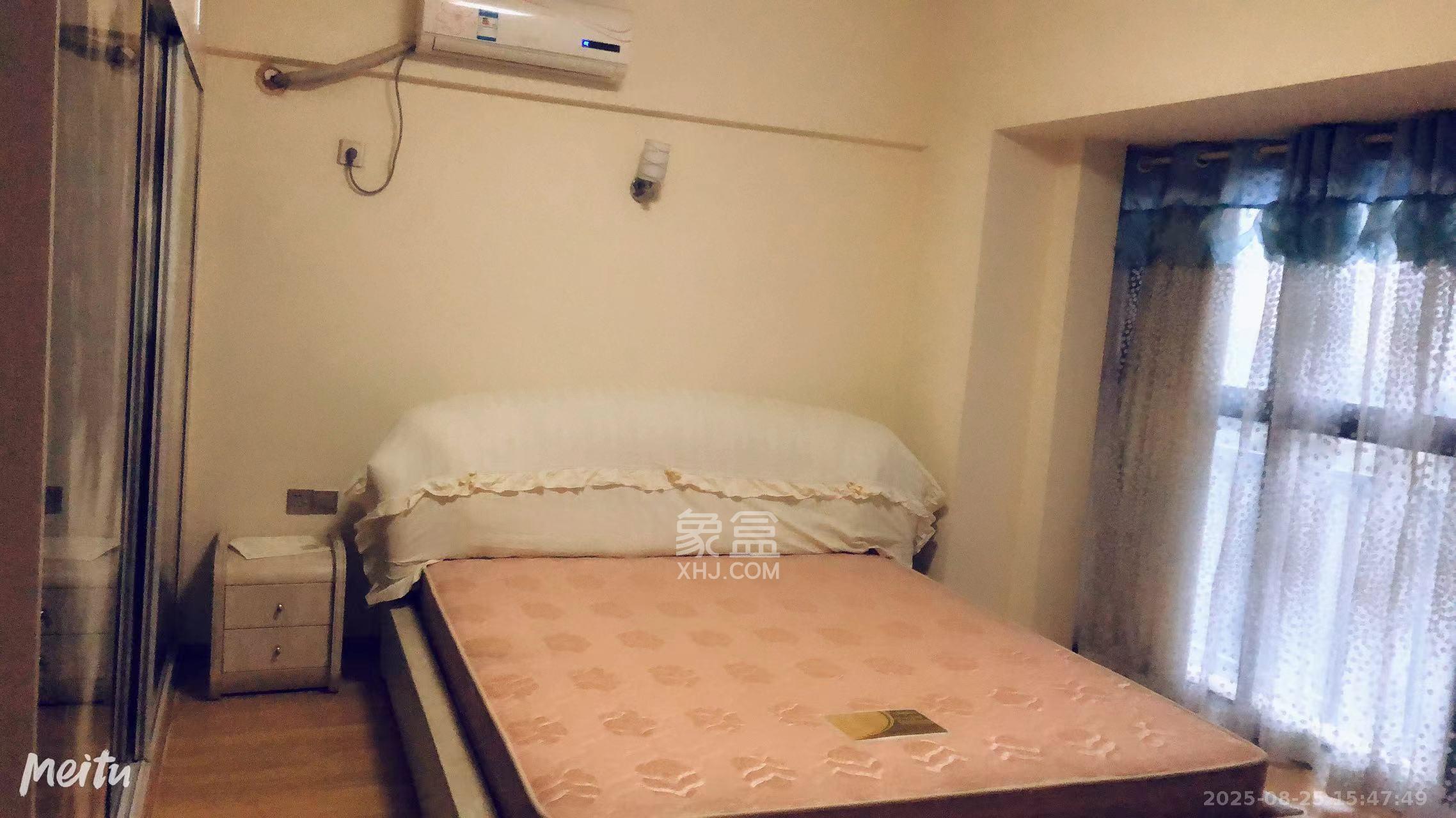 极目楚天  2室1厅1卫    2000.0元/月室内图