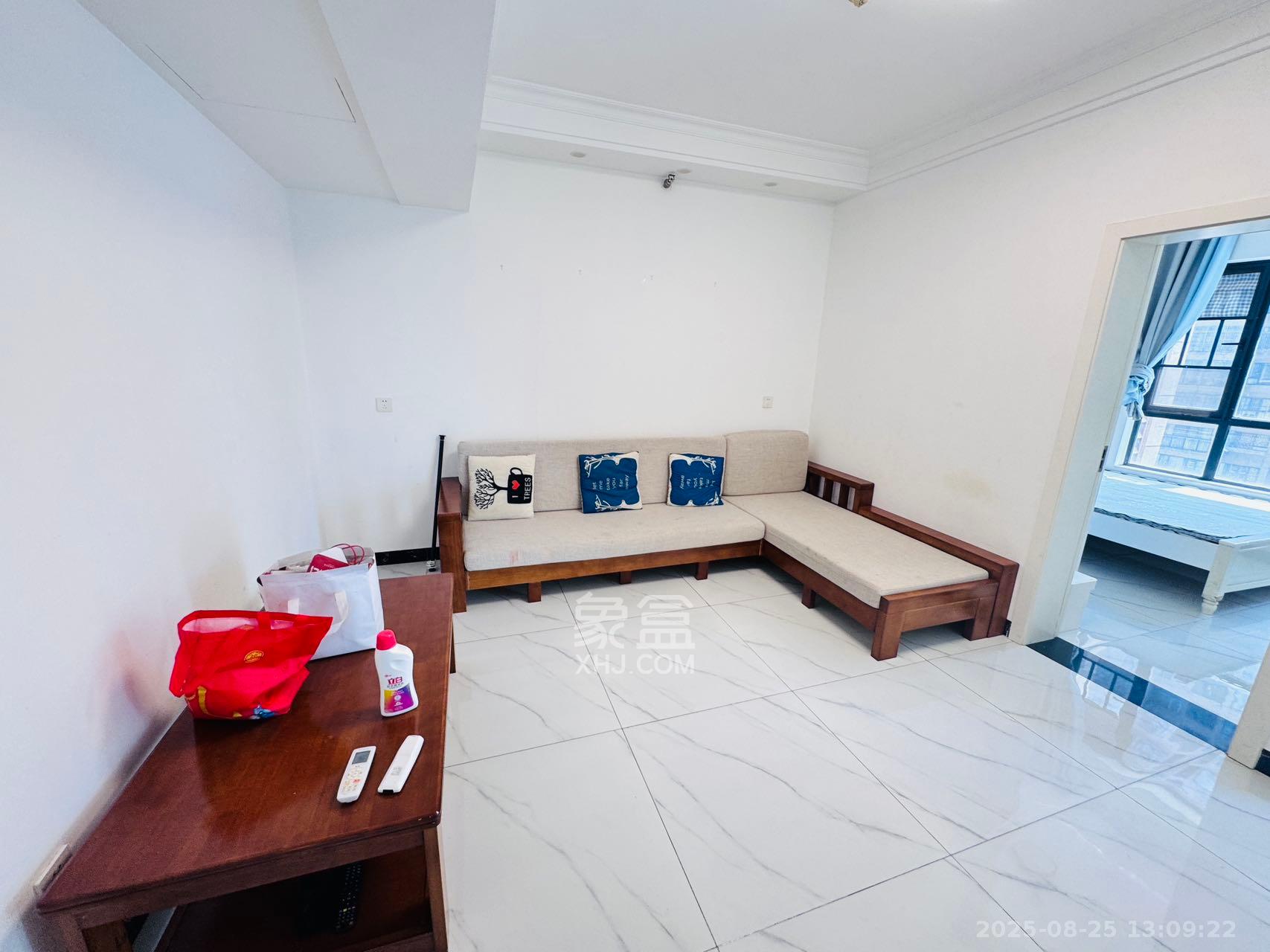 创世纪广场 2室2厅1卫 1900.0元/月 创世纪广场 2室2厅1卫 1900.0元/月室内图