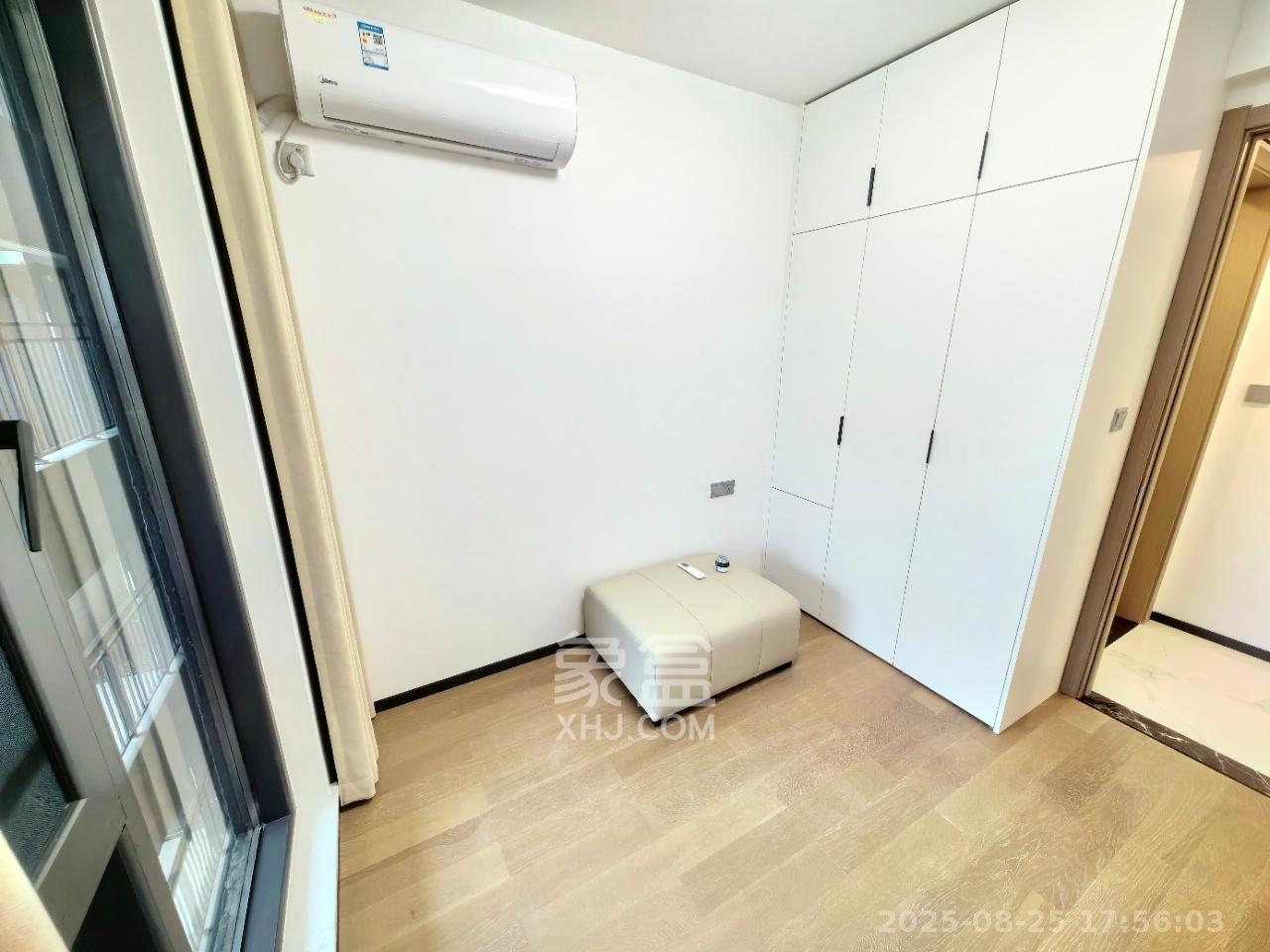 中海麓山境南区 3室2厅2卫 3000.00元/月 中海麓山境南区 3室2厅2卫 3000.00元/月室内图