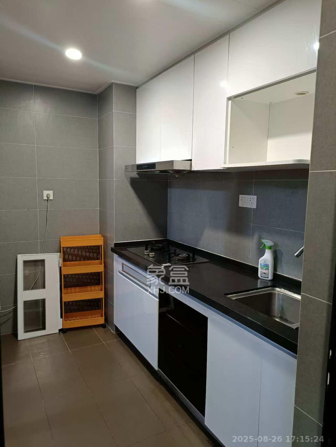 时代倾城二期 2室2厅2卫 1900.0元/月 时代倾城二期 2室2厅2卫 1900.0元/月室内图