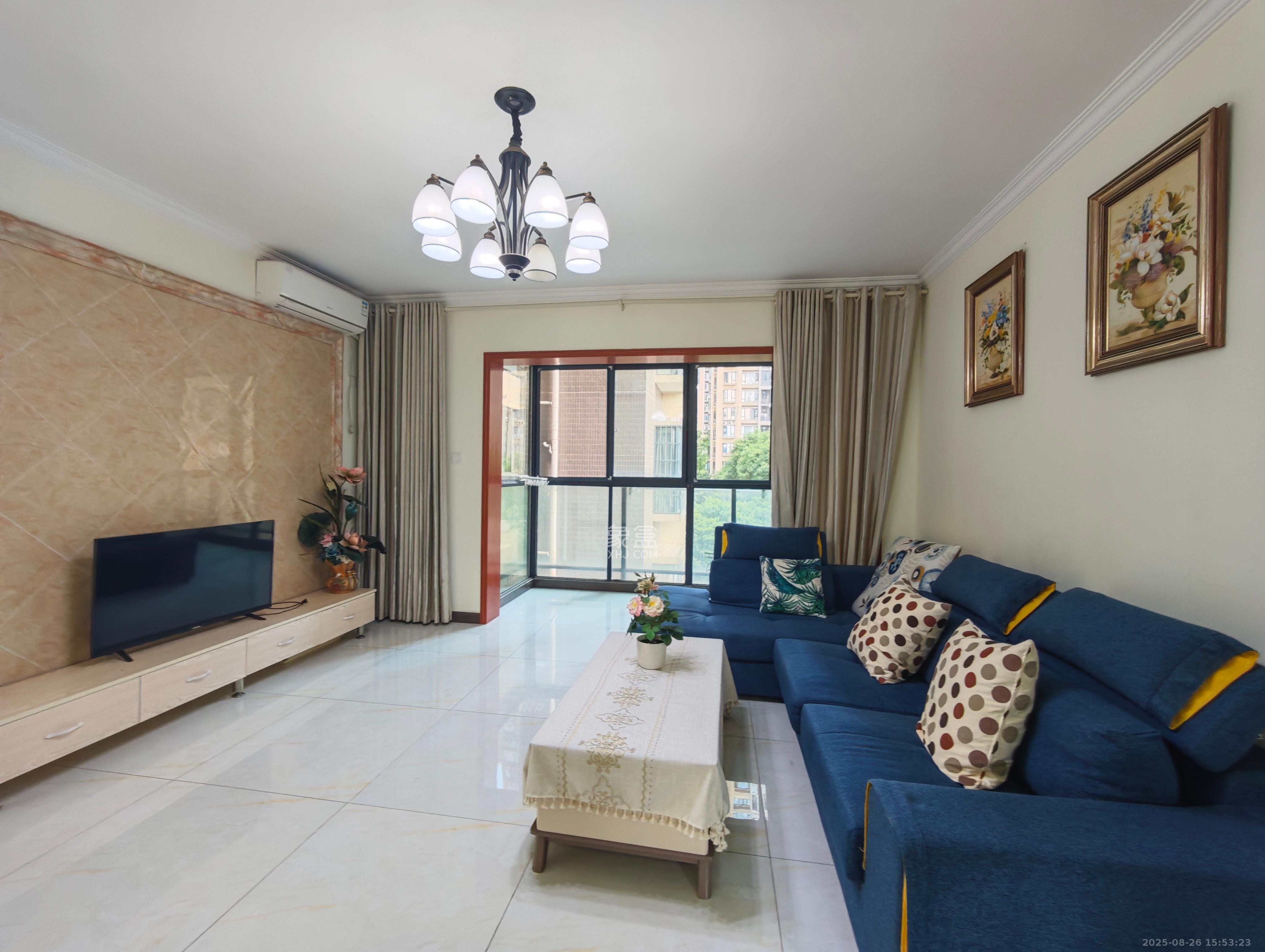 蓝山郡  3室2厅2卫    2500.0元/月 蓝山郡  3室2厅2卫    2500.0元/月