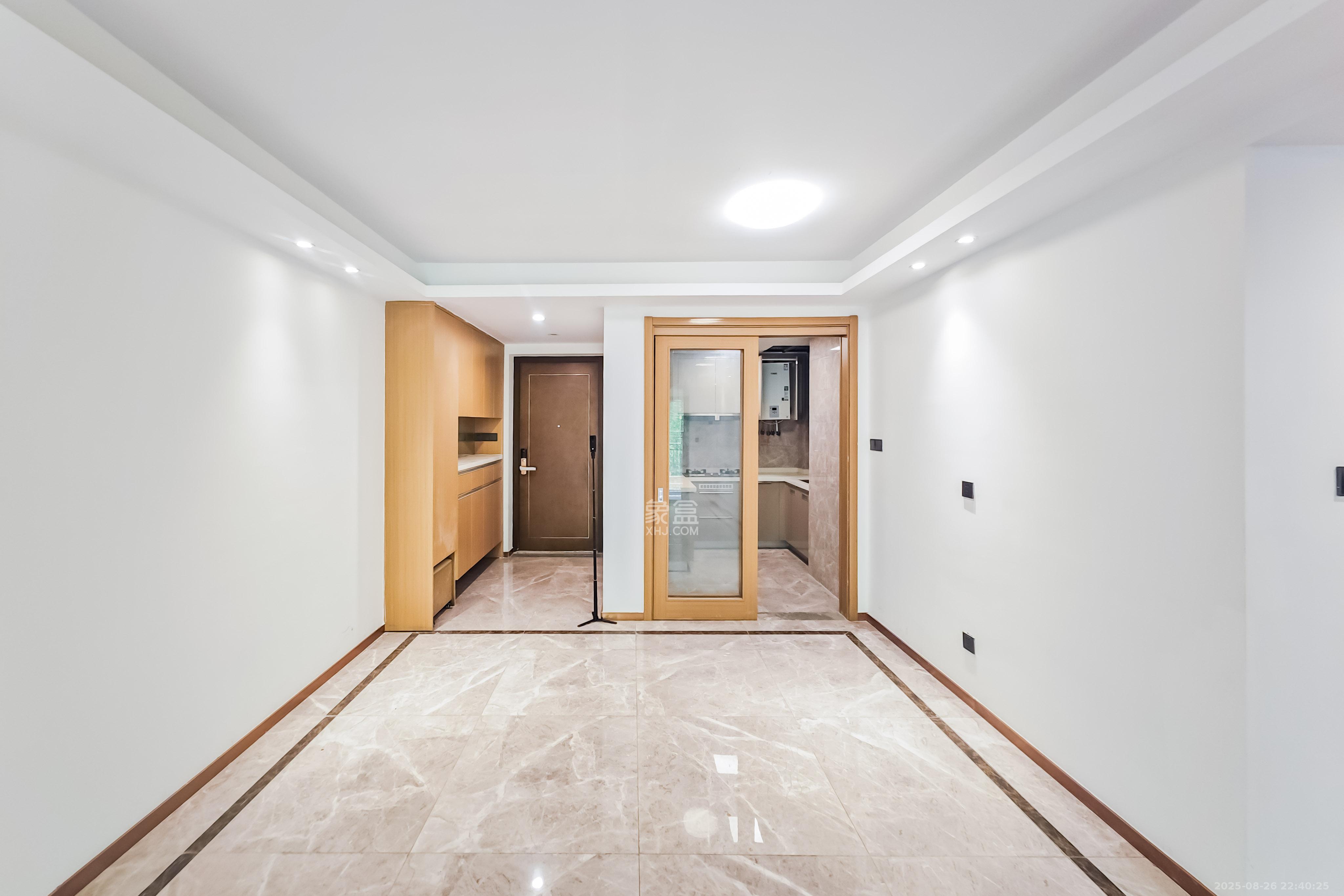 旭辉雨花郡 3室2厅2卫 138.0万 旭辉雨花郡 3室2厅2卫 138.0万客厅