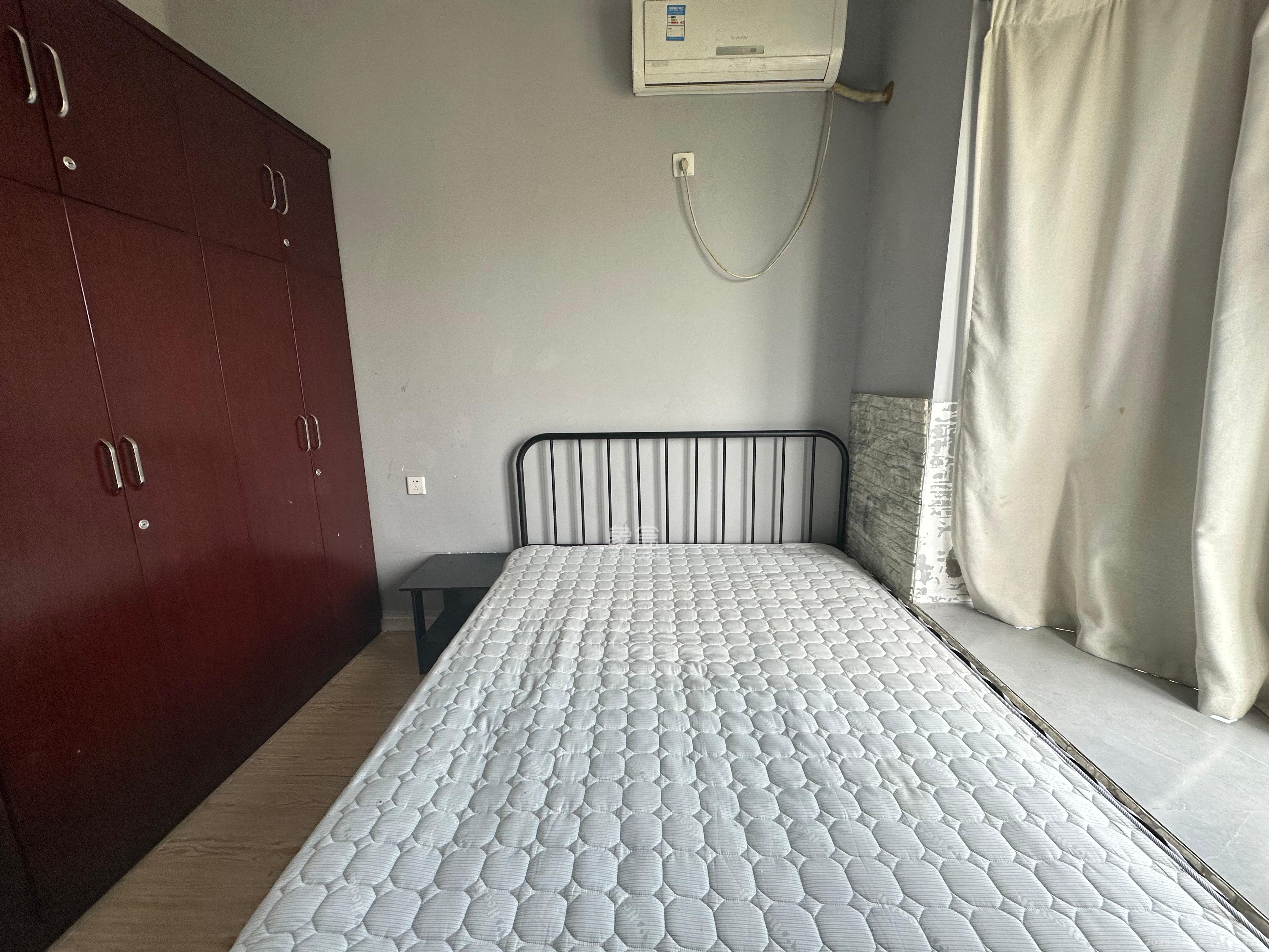 左岸春天 2室2厅1卫 2500.0元/月 左岸春天 2室2厅1卫 2500.0元/月室内图