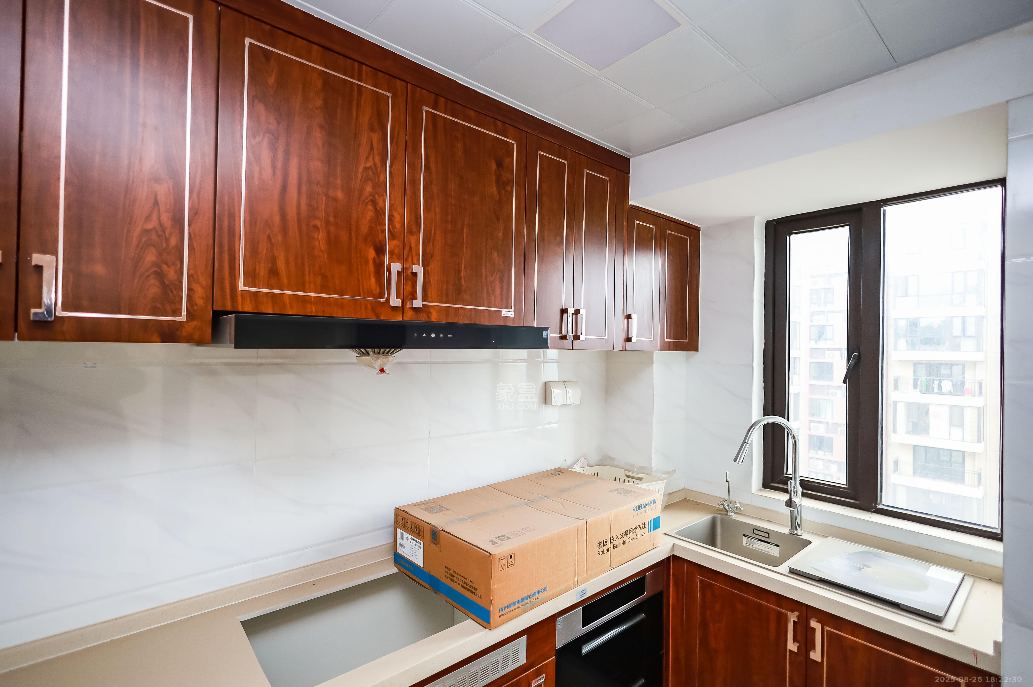 碧桂园荟隽棠  4室2厅2卫    126.0万厨房