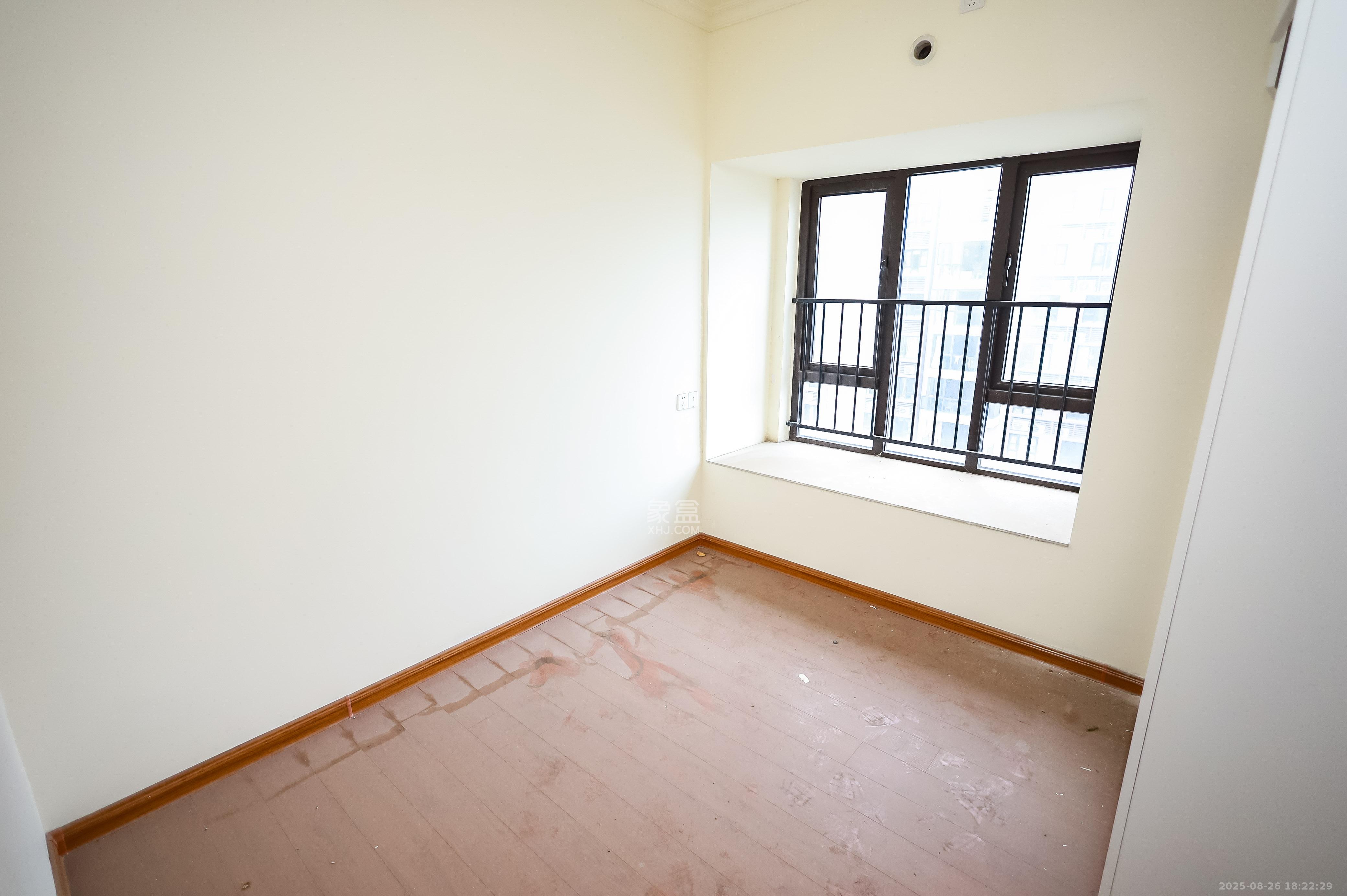 碧桂园荟隽棠  4室2厅2卫    126.0万卧室