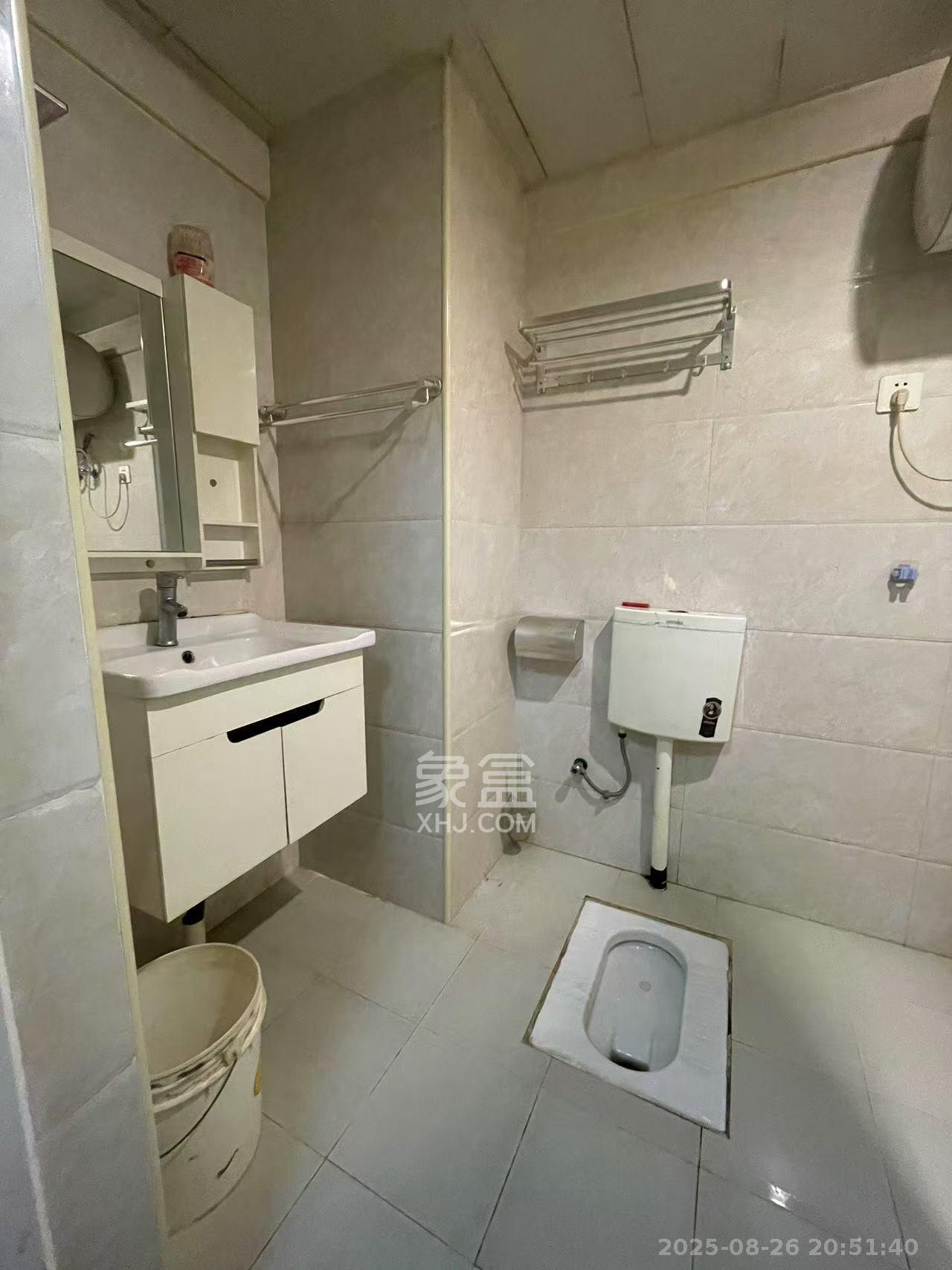 五矿紫湖香醍  1室1厅1卫    900.0元/月 五矿紫湖香醍  1室1厅1卫    900.0元/月室内图