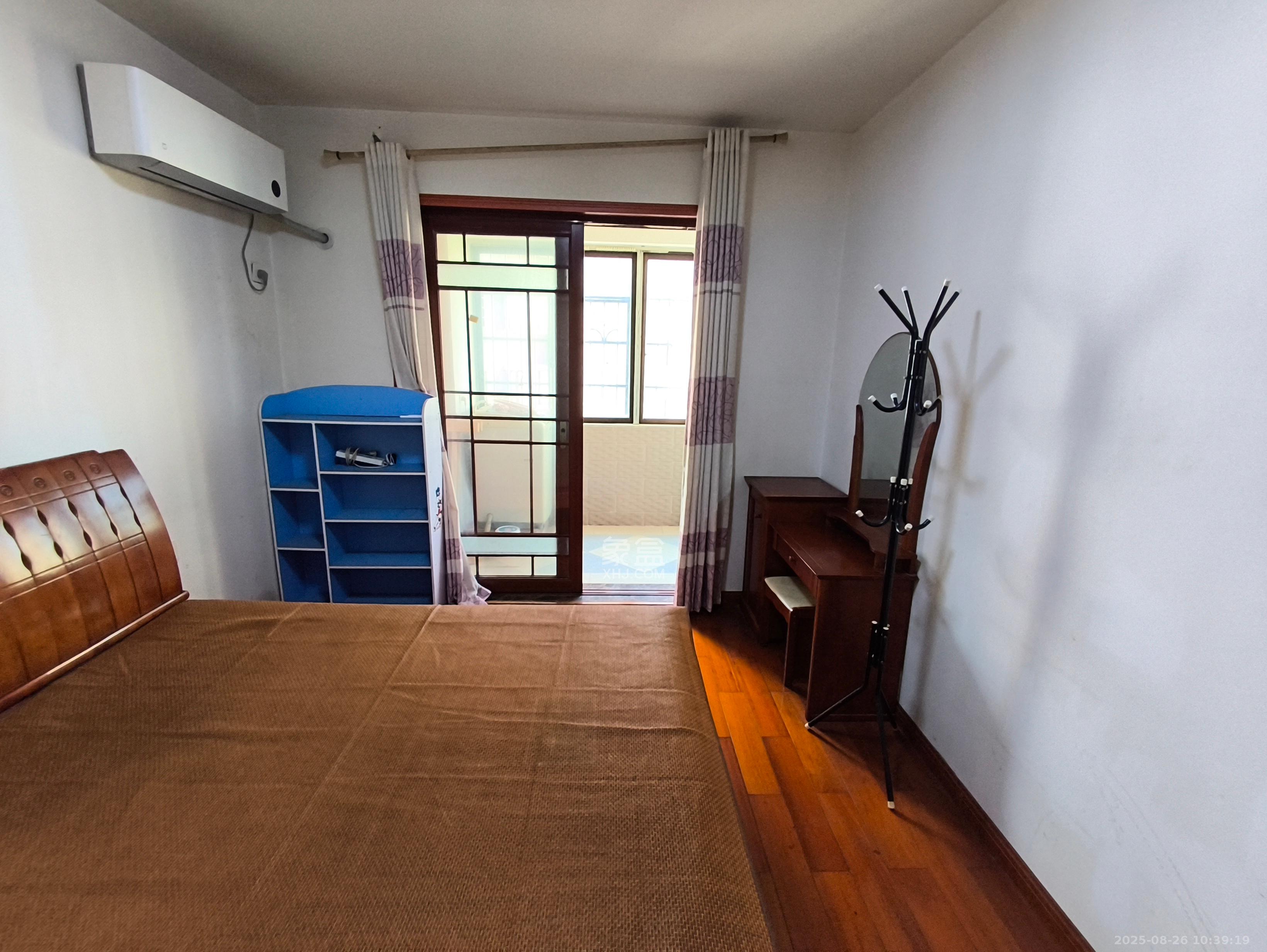 芙蓉蓉苑 3室2厅1卫 2600.0元/月 芙蓉蓉苑 3室2厅1卫 2600.0元/月室内图