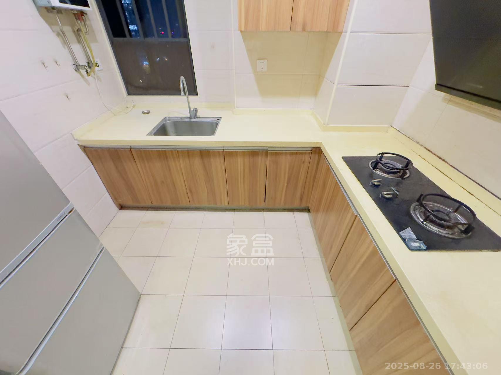 麓谷小镇 3室2厅1卫 1800.0元/月 麓谷小镇 3室2厅1卫 1800.0元/月室内图