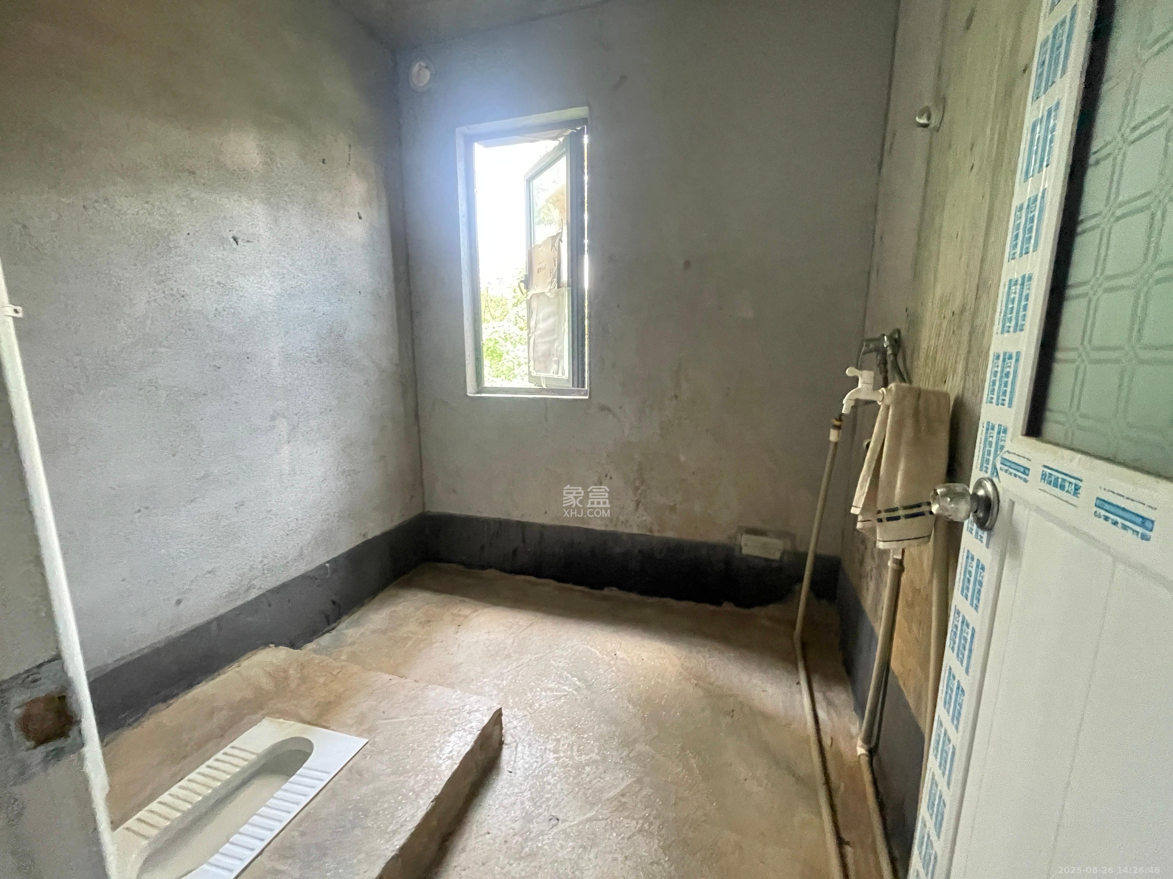 中建钰和城  4室2厅2卫    1400.0元/月室内图