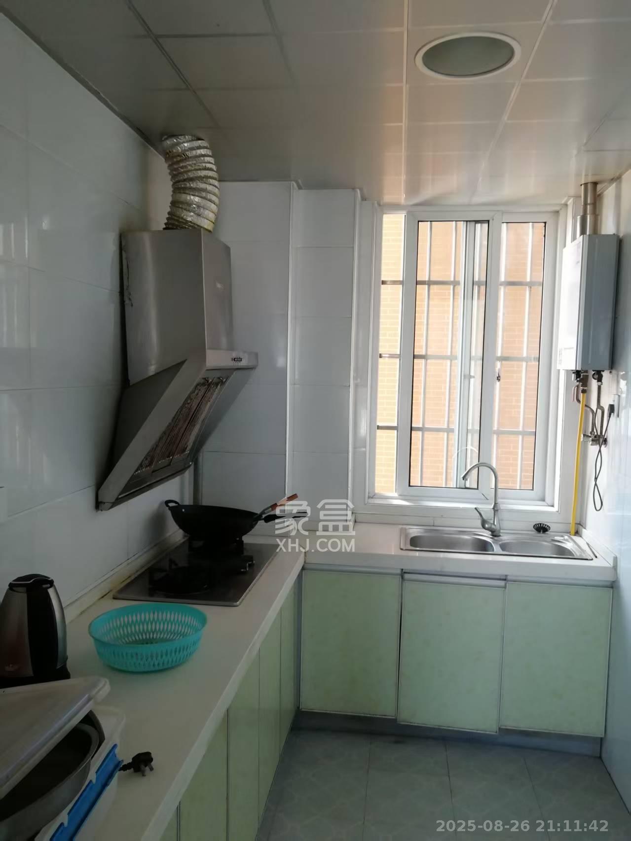 湘府十城（汇财御景湾新寓,汇财国际）  3室2厅1卫    2000.0元/月室内图