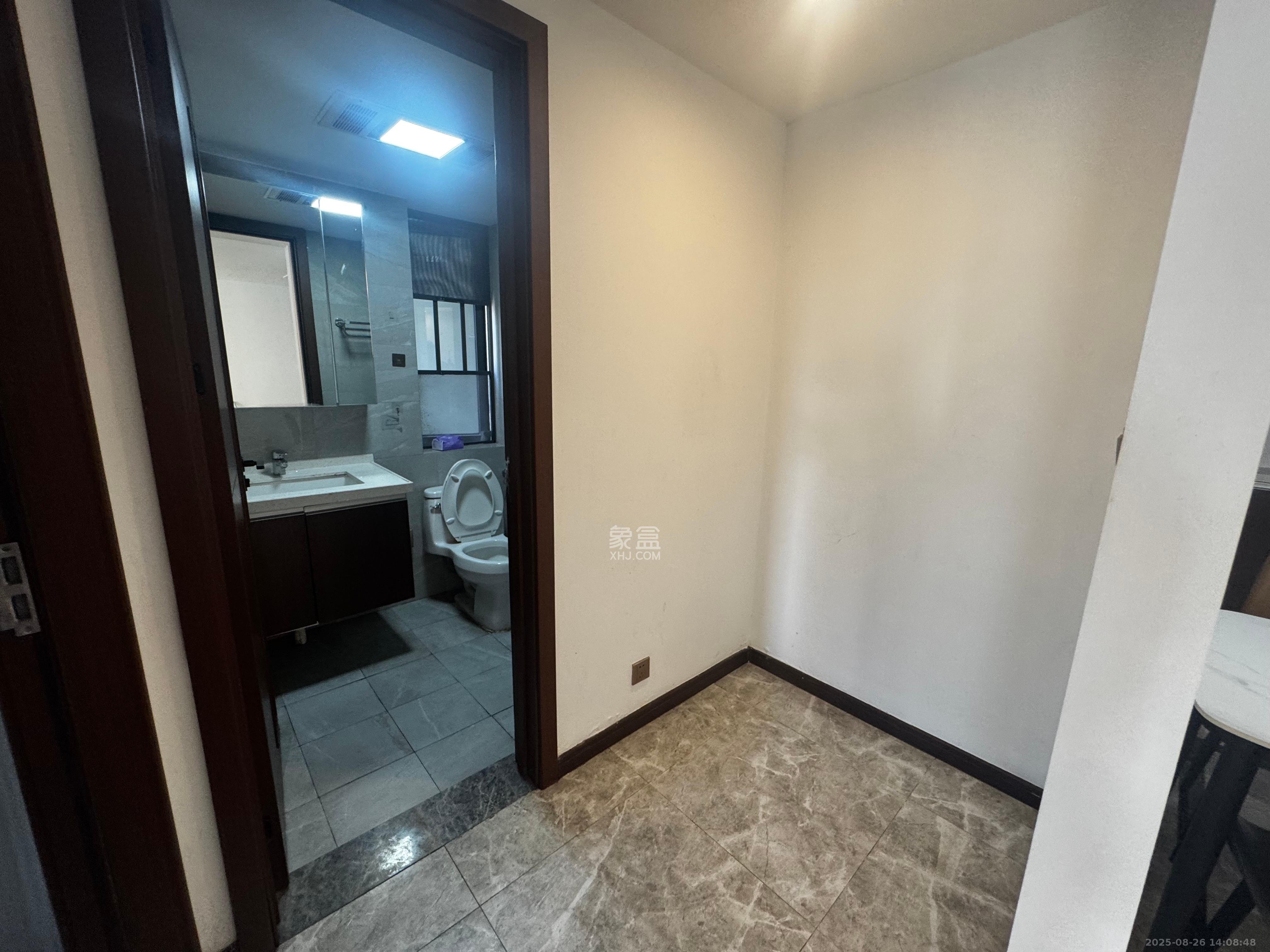 绿地长沙城际空间站(绿地新里佳苑)  3室2厅1卫    3400.0元/月 绿地长沙城际空间站(绿地新里佳苑)  3室2厅1卫    3400.0元/月室内图