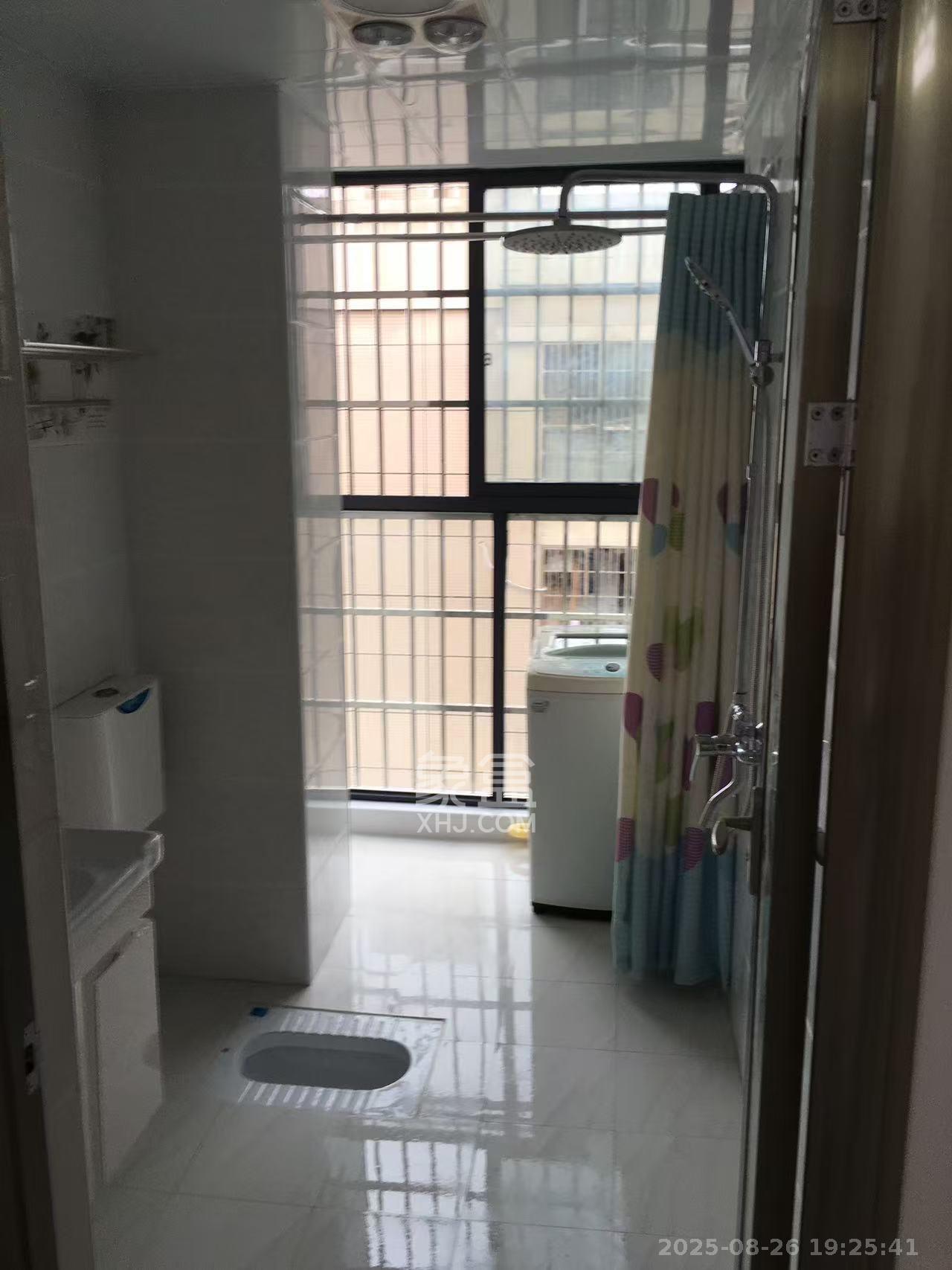 印山蓝色海岸 3室2厅1卫 1900.0元/月 印山蓝色海岸 3室2厅1卫 1900.0元/月室内图