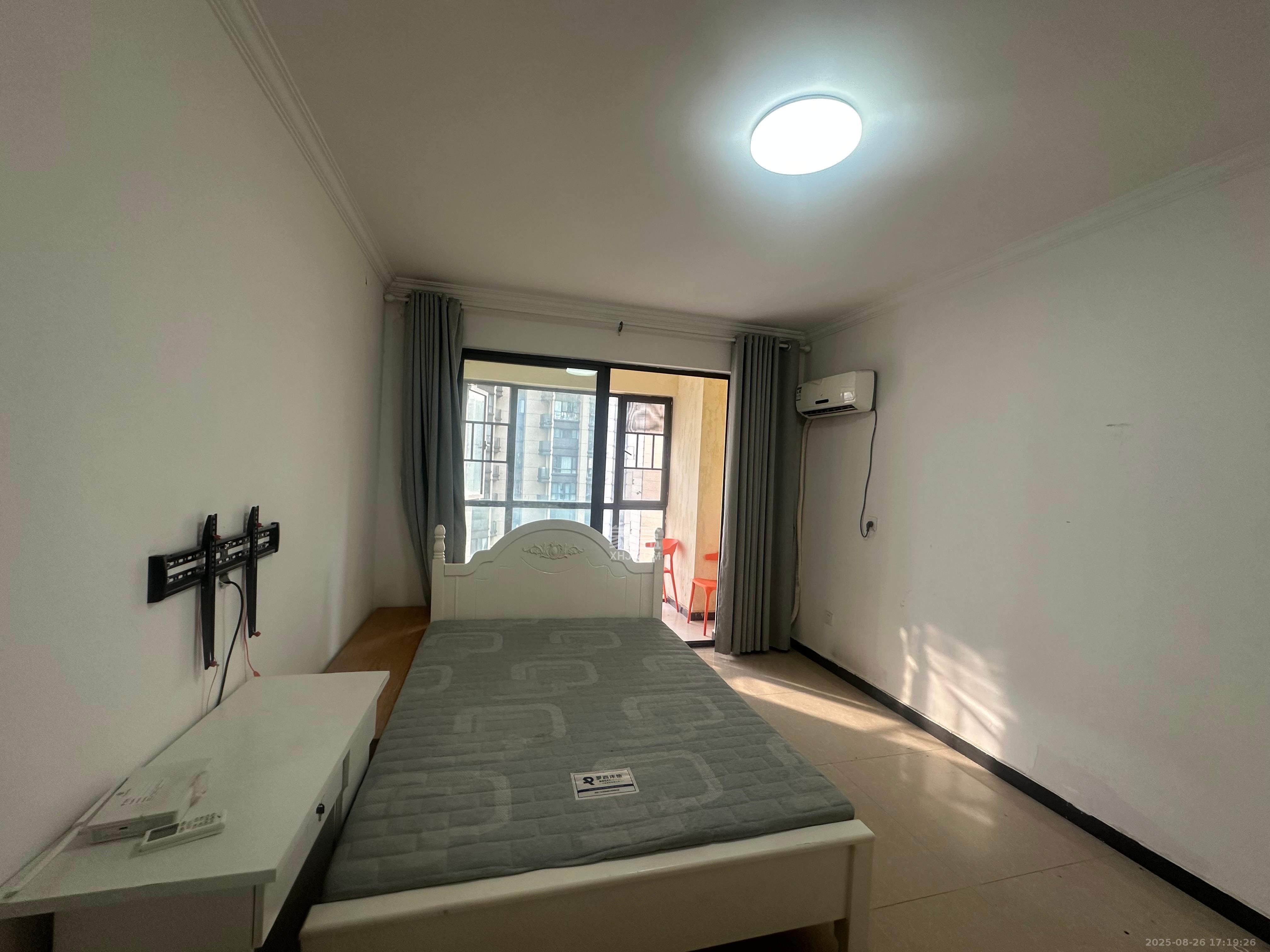 和泓梅溪四季  3室2厅2卫    2600.0元/月 和泓梅溪四季  3室2厅2卫    2600.0元/月室内图