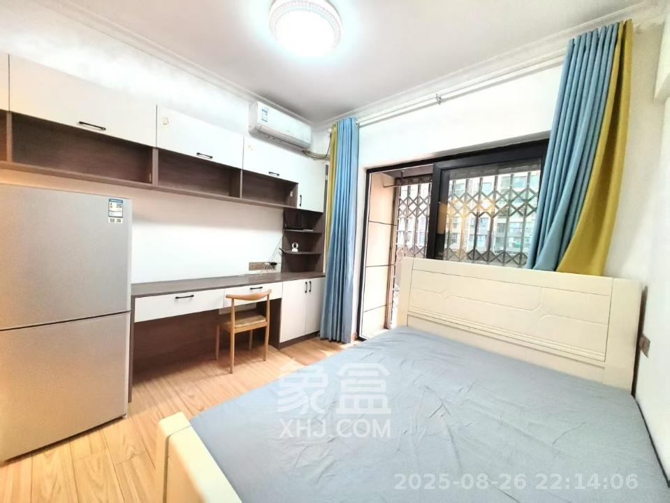 他城（天鸿时代公寓）  1室1厅1卫    1100.0元/月室内图1