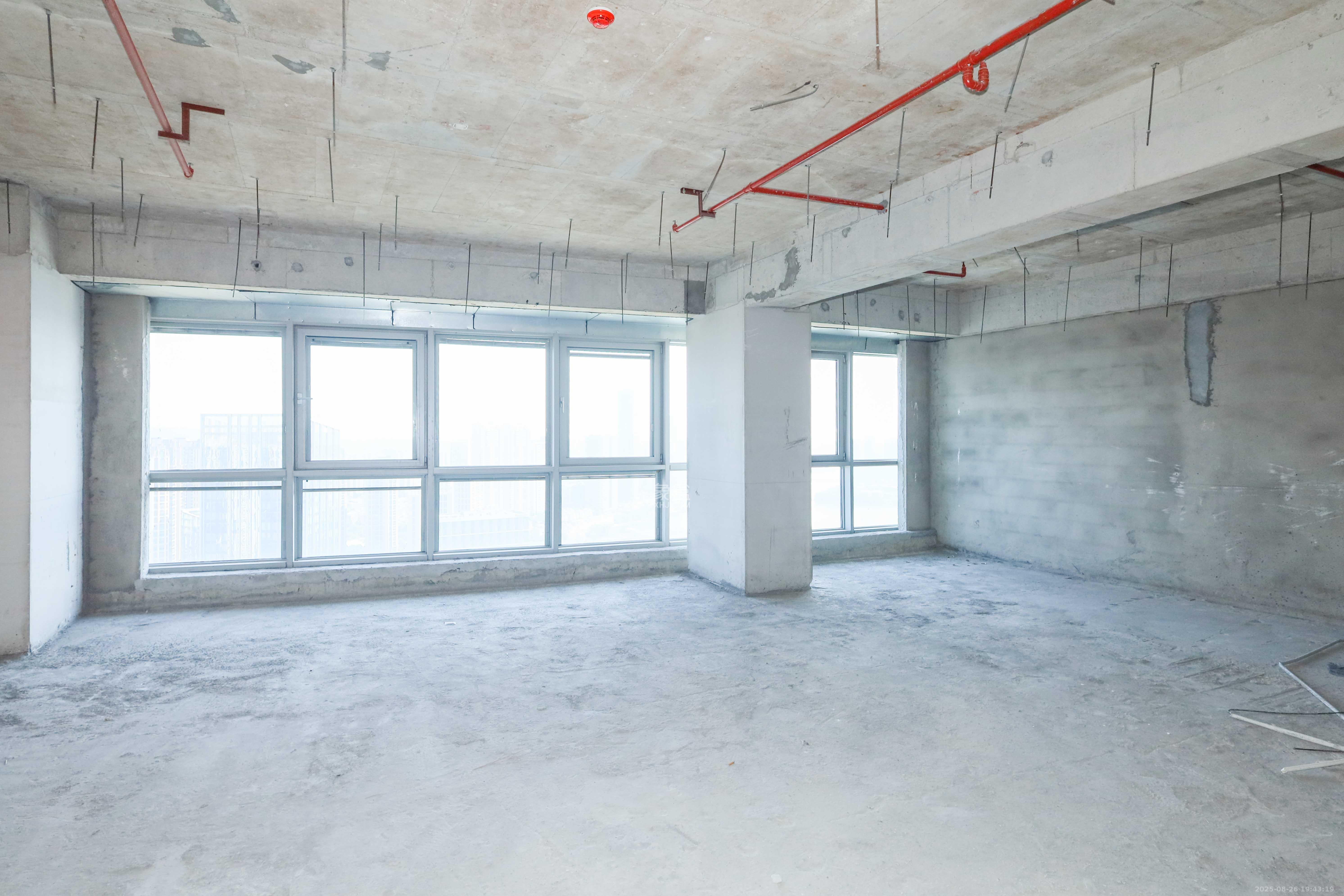 正荣梅溪紫阙台  5室2厅3卫    344.0万客厅