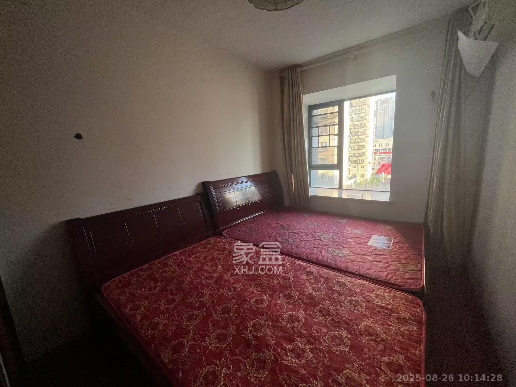 西城龙庭  2室2厅1卫    2300.0元/月 西城龙庭  2室2厅1卫    2300.0元/月室内图