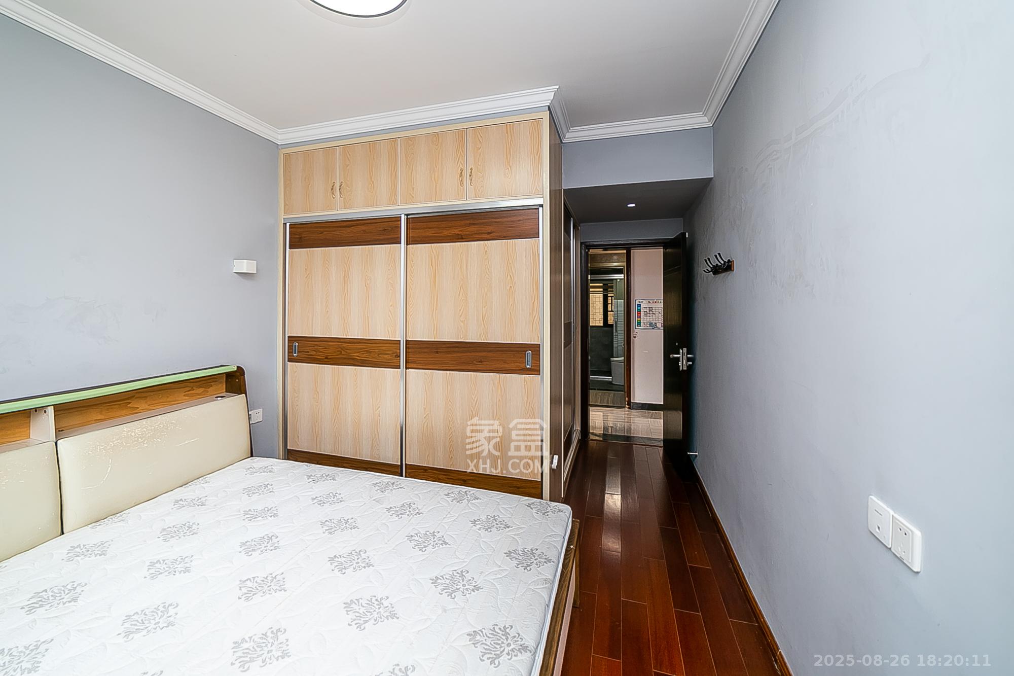 荣盛花语书苑  3室1厅1卫    85.0万卧室