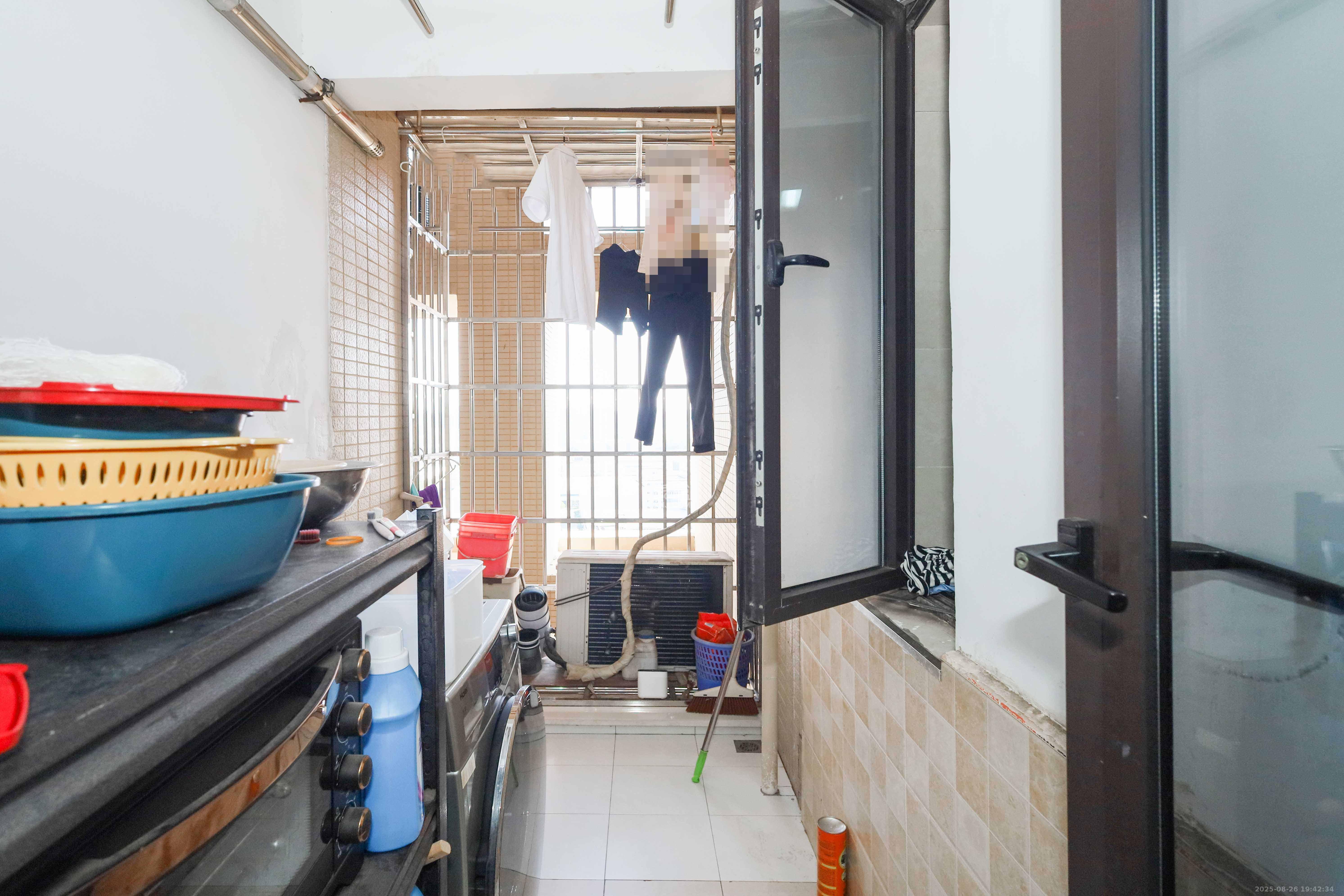 保利麓谷林语F区  3室2厅1卫    83.0万阳台