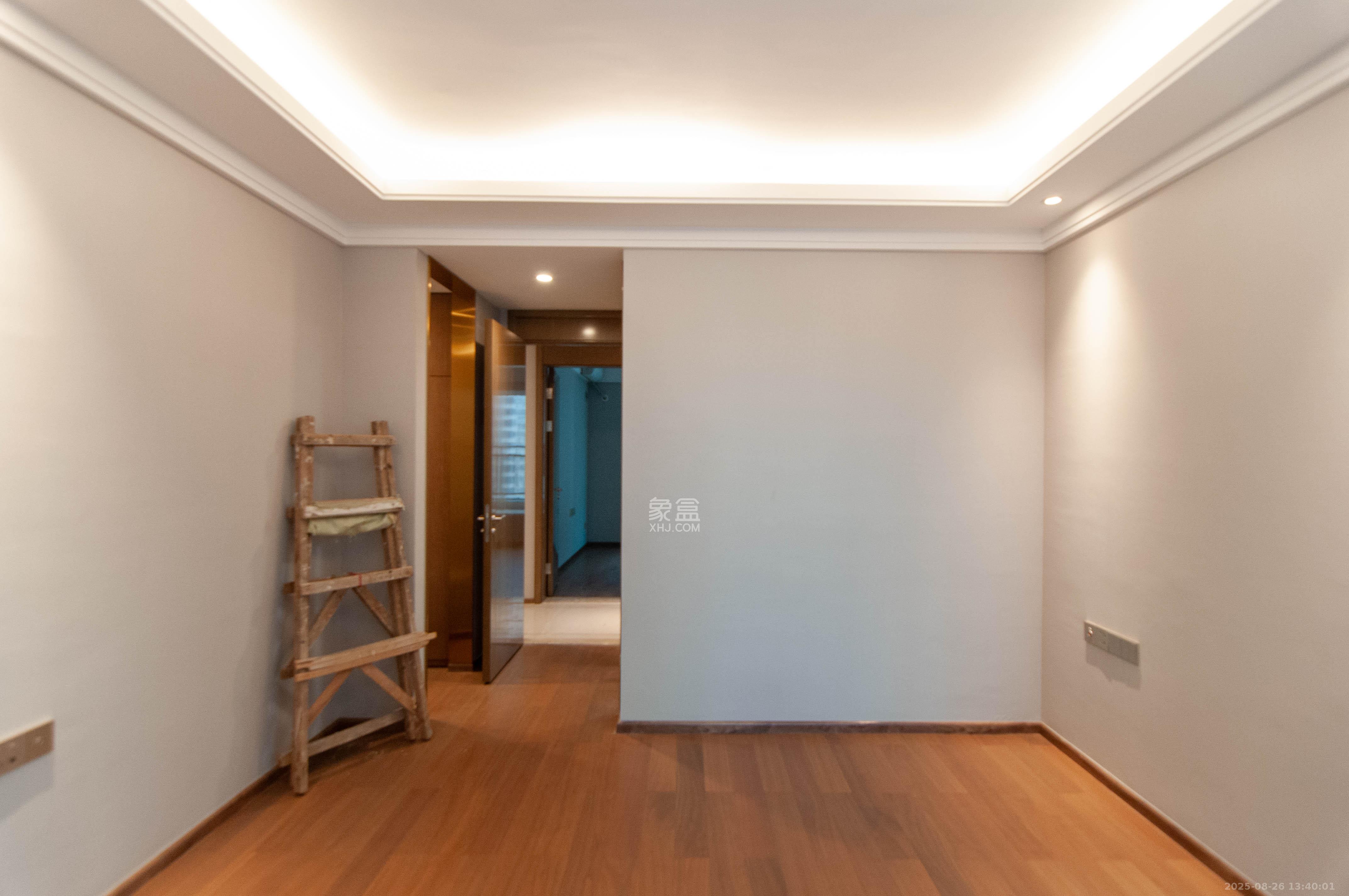 梅溪湖金茂湾  4室2厅2卫    235.0万 梅溪湖金茂湾  4室2厅2卫    235.0万其他