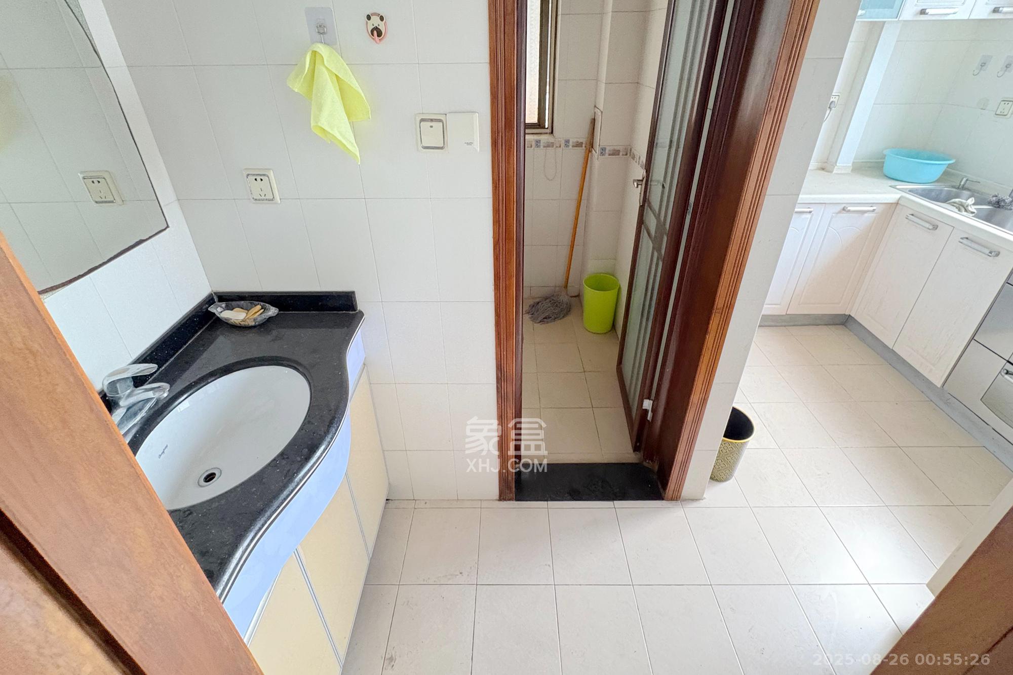 同天大酒店 3室2厅2卫 119.8万 同天大酒店 3室2厅2卫 119.8万卫生间