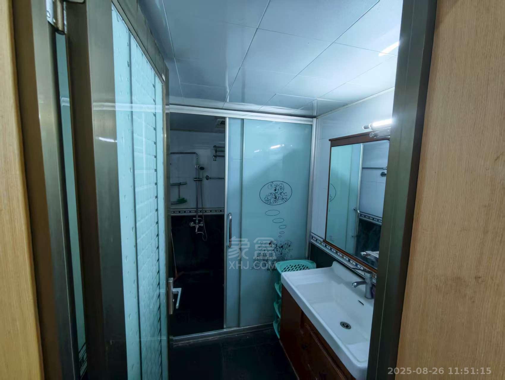 西域名邸 2室2厅1卫 1600.0元/月 西域名邸 2室2厅1卫 1600.0元/月室内图