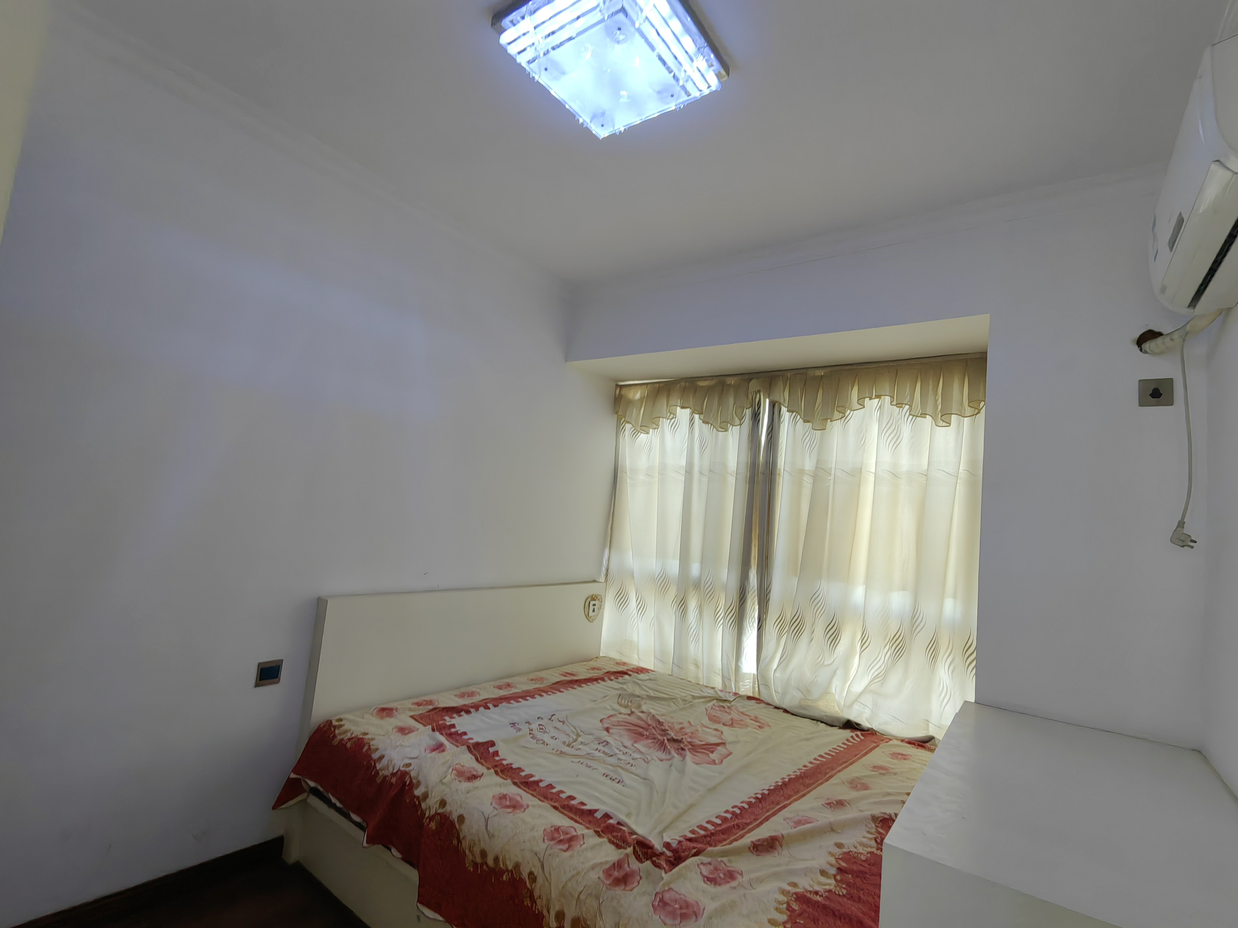 印象华都 4室2厅2卫 51.0万 印象华都 4室2厅2卫 51.0万室内图