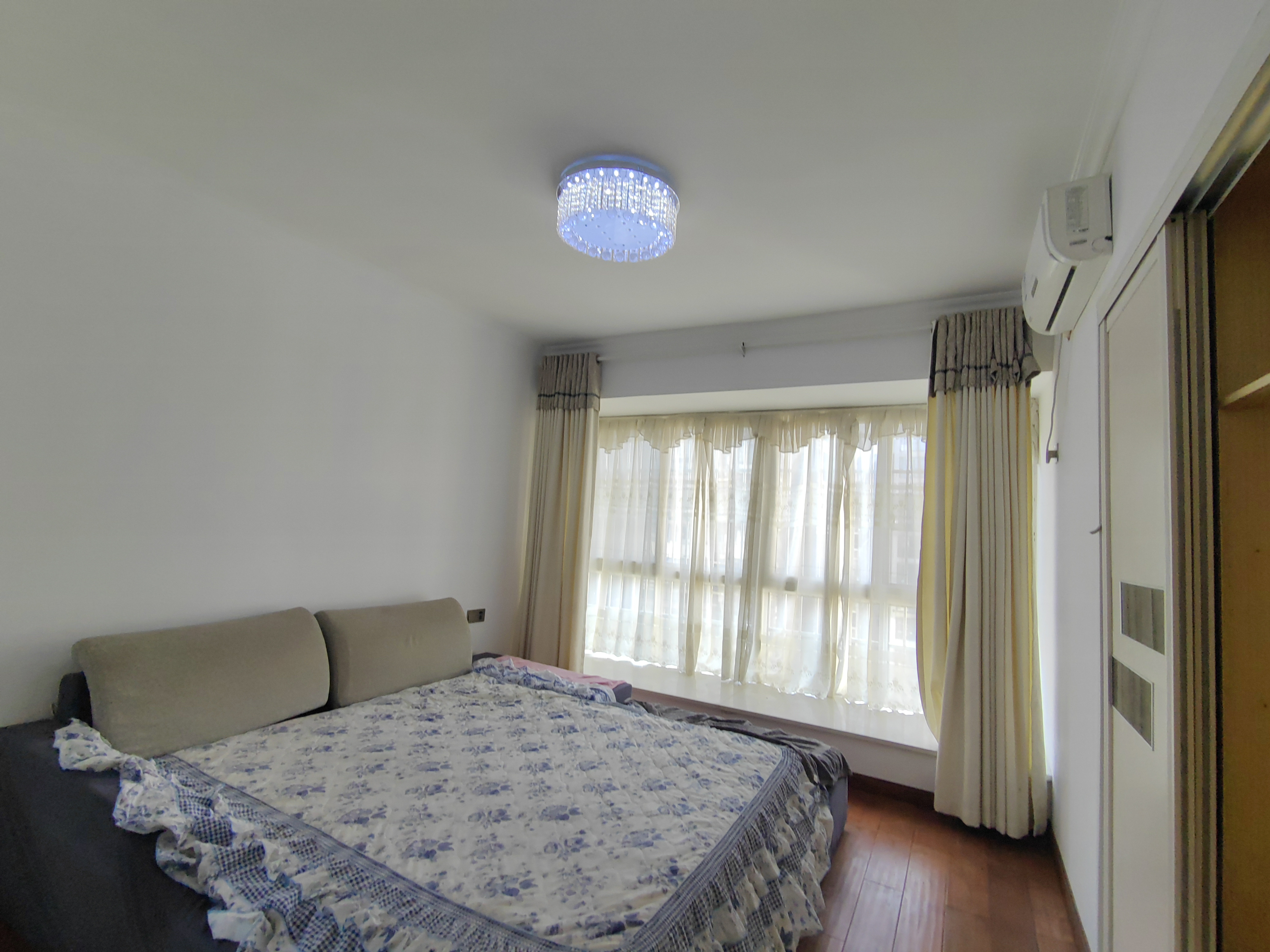 印象华都 4室2厅2卫 51.0万 印象华都 4室2厅2卫 51.0万室内图