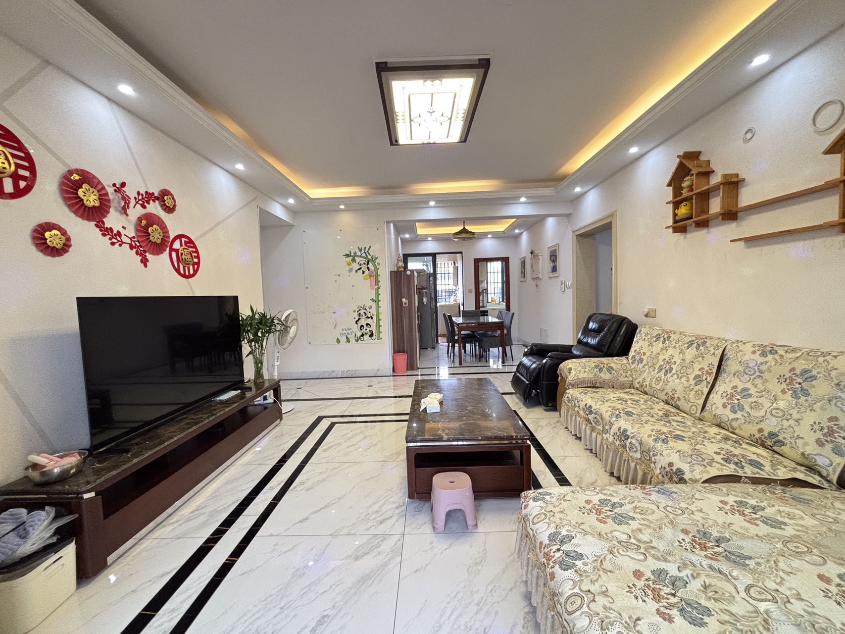 颐养公社阳光城 3室2厅2卫 3200.0元/月 颐养公社阳光城 3室2厅2卫 3200.0元/月室内图