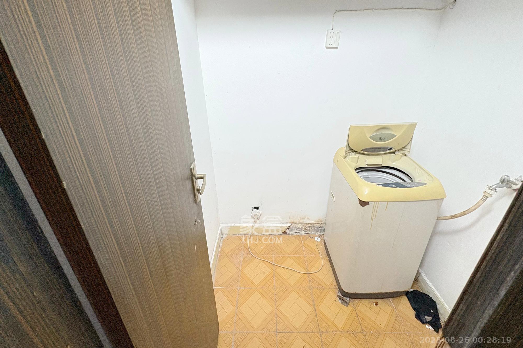 戥子桥散盘  3室1厅1卫    68.0万 戥子桥散盘  3室1厅1卫    68.0万其他