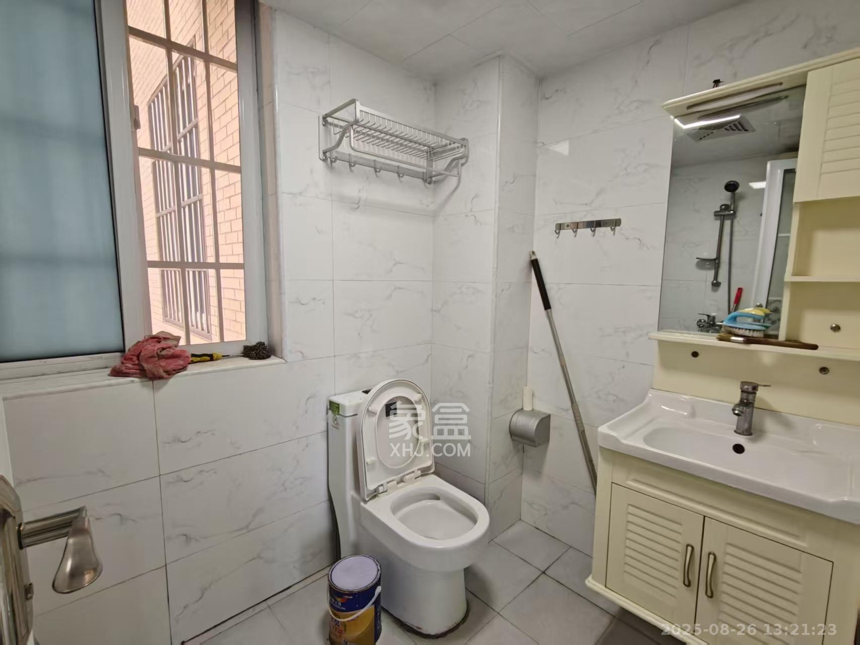 谷山庭院二期  2室2厅1卫    1800.0元/月室内图