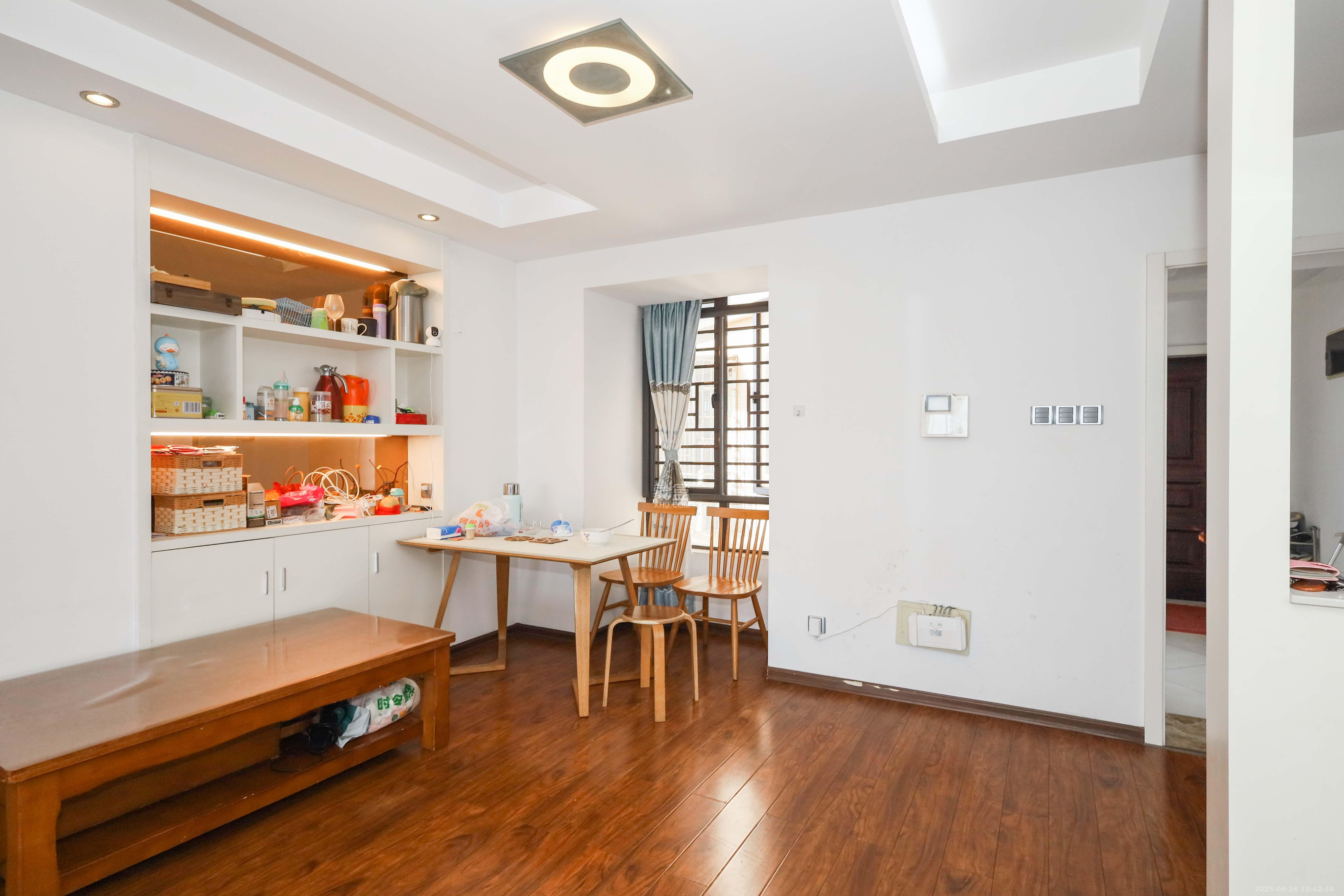 保利麓谷林语F区  3室2厅1卫    83.0万卧室