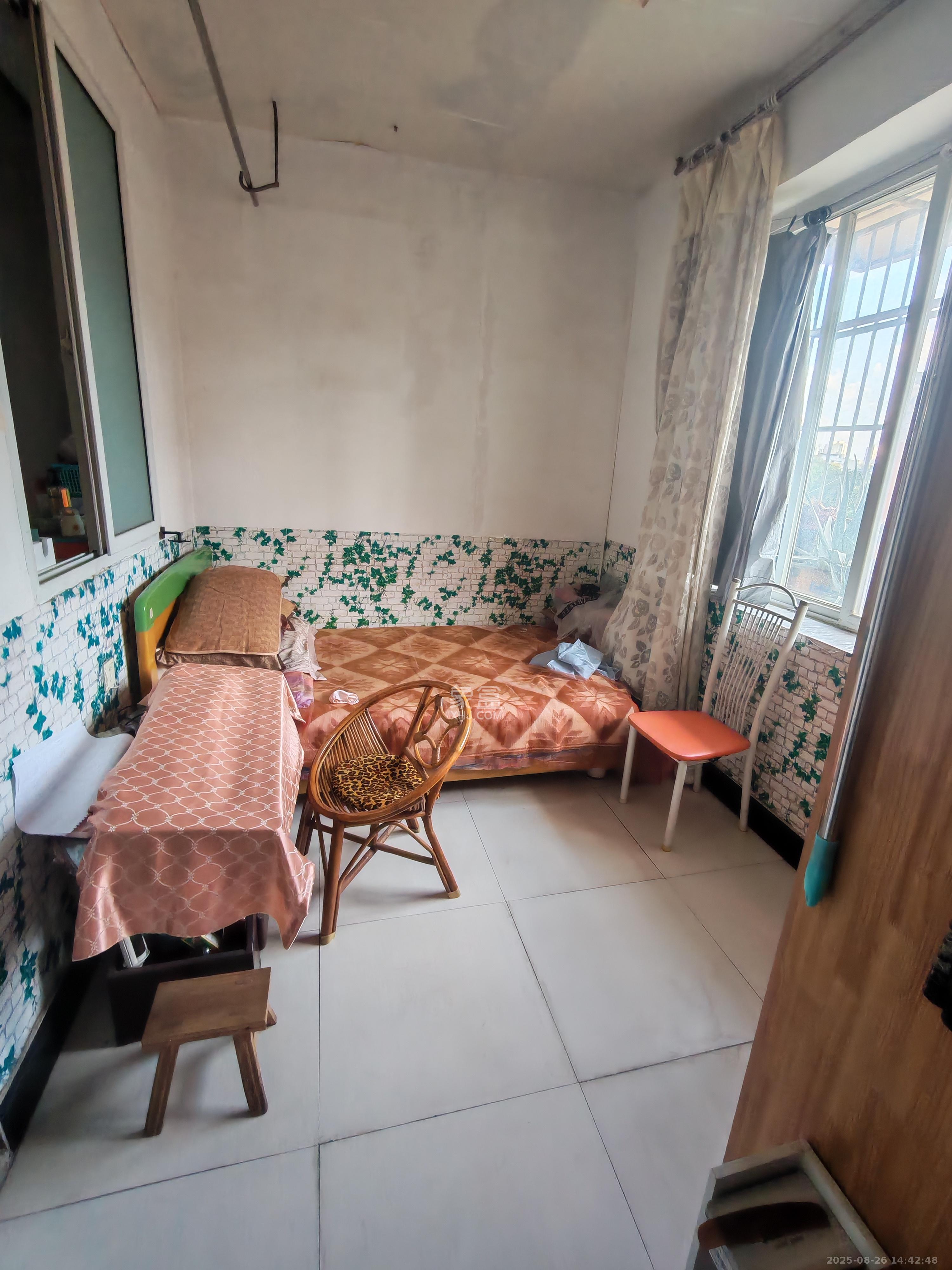 晓园宿舍(晓园路湘运小区) 2室1厅1卫 1500.0元/月 晓园宿舍(晓园路湘运小区) 2室1厅1卫 1500.0元/月室内图