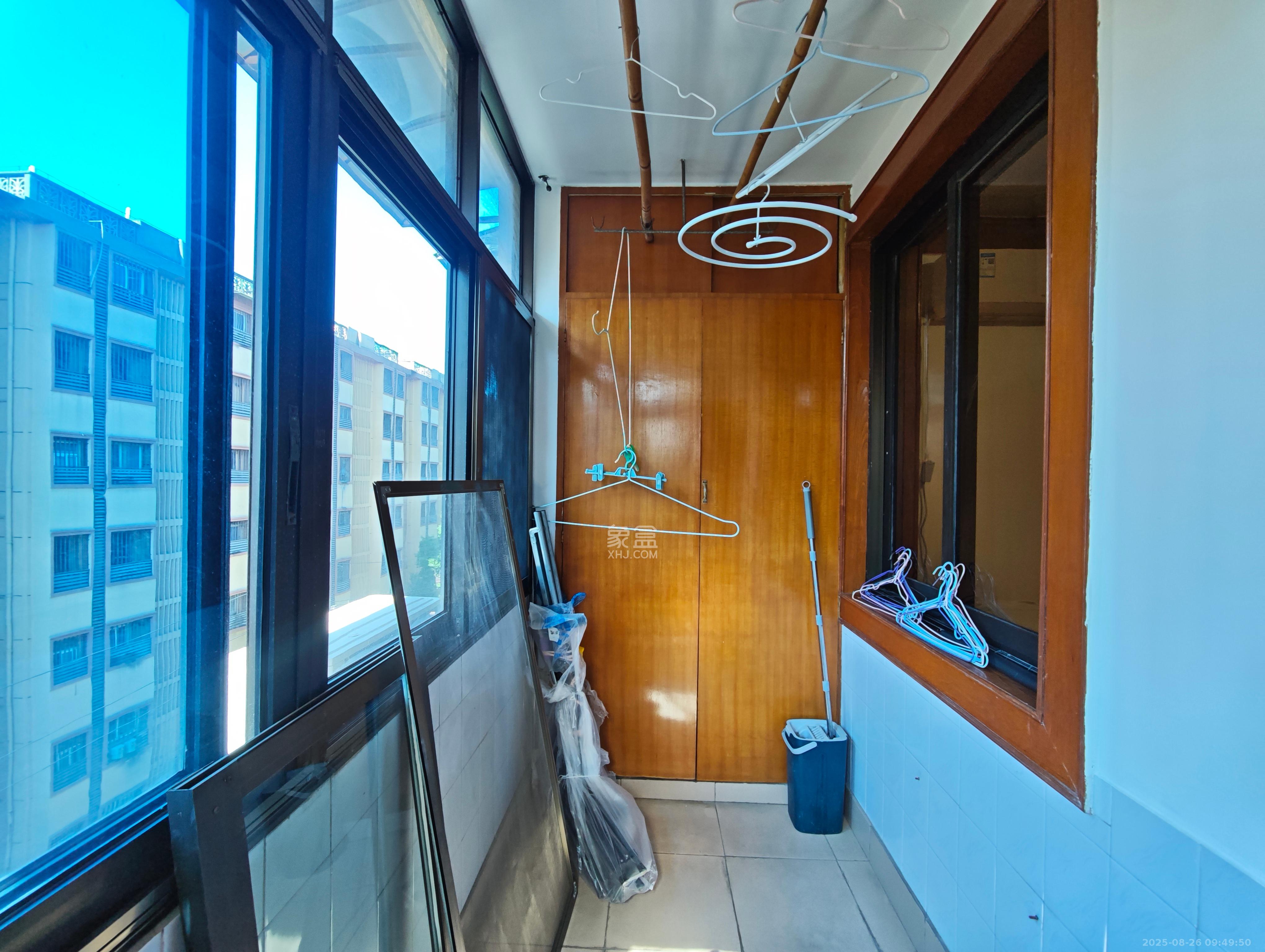 群芳园  2室1厅1卫    1500.0元/月室内图