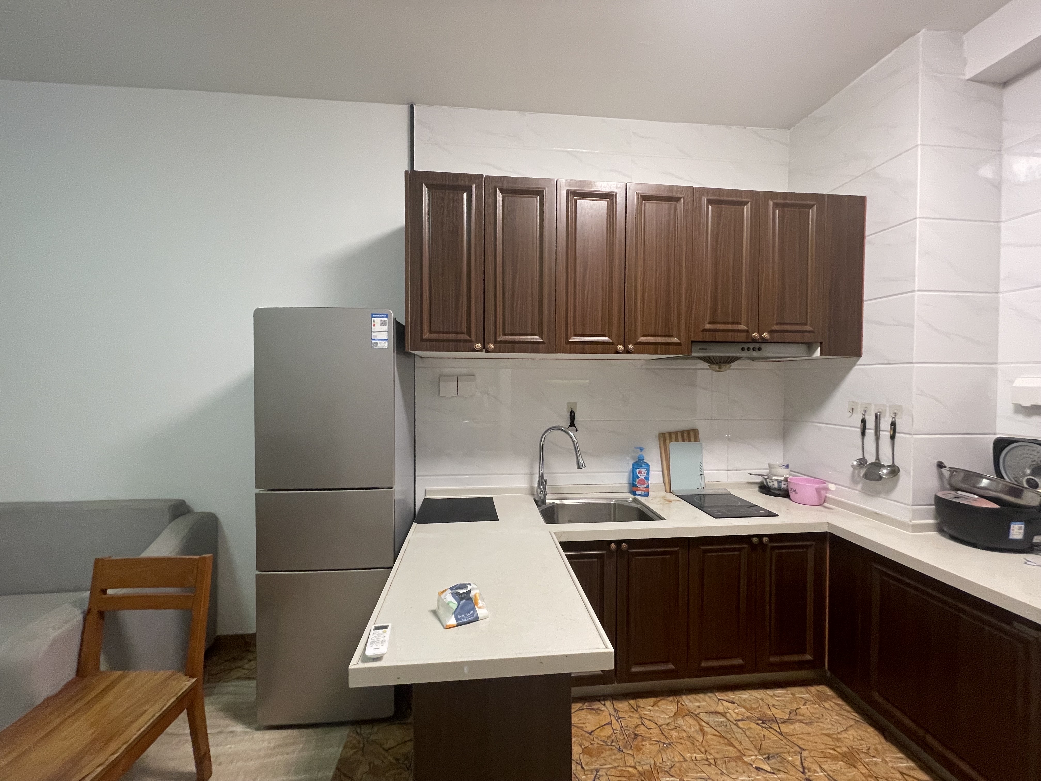 碧桂园一、二期(中央首府) 3室1厅1卫 2300.0元/月 碧桂园一、二期(中央首府) 3室1厅1卫 2300.0元/月室内图